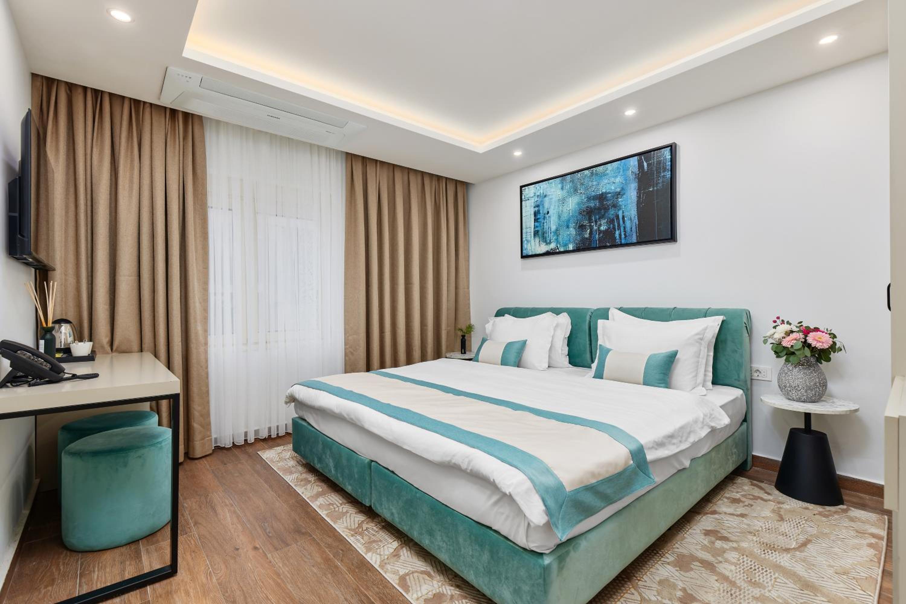 Double or Twin Room - Photo 1