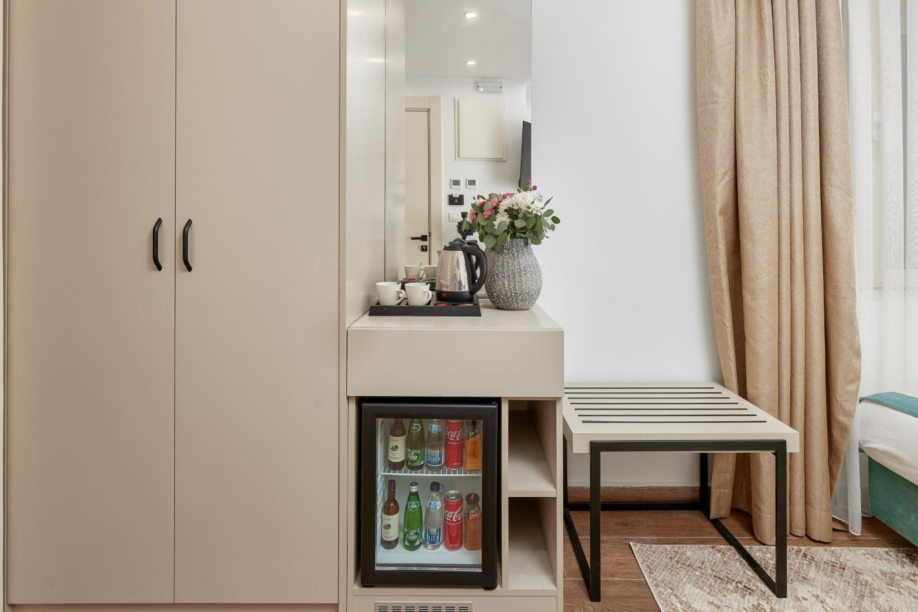 Double or Twin Room - Photo 6