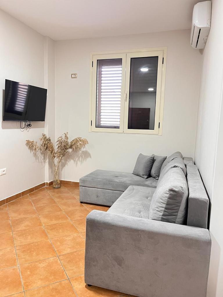 Apartment with Balcony photo 2