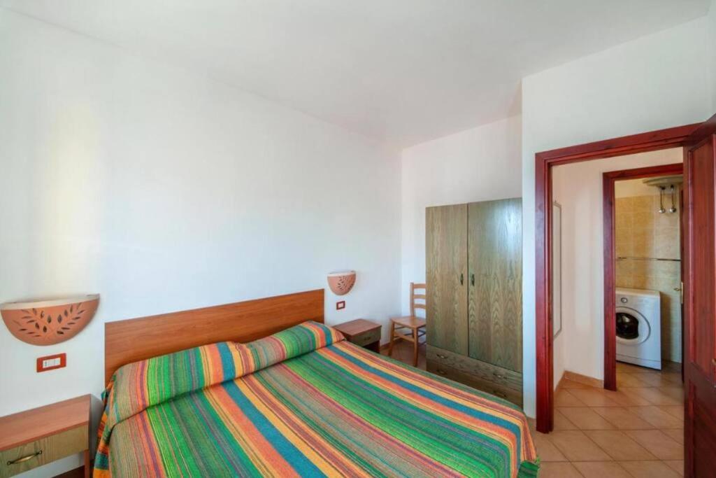 One-Bedroom Apartment - Photo 1