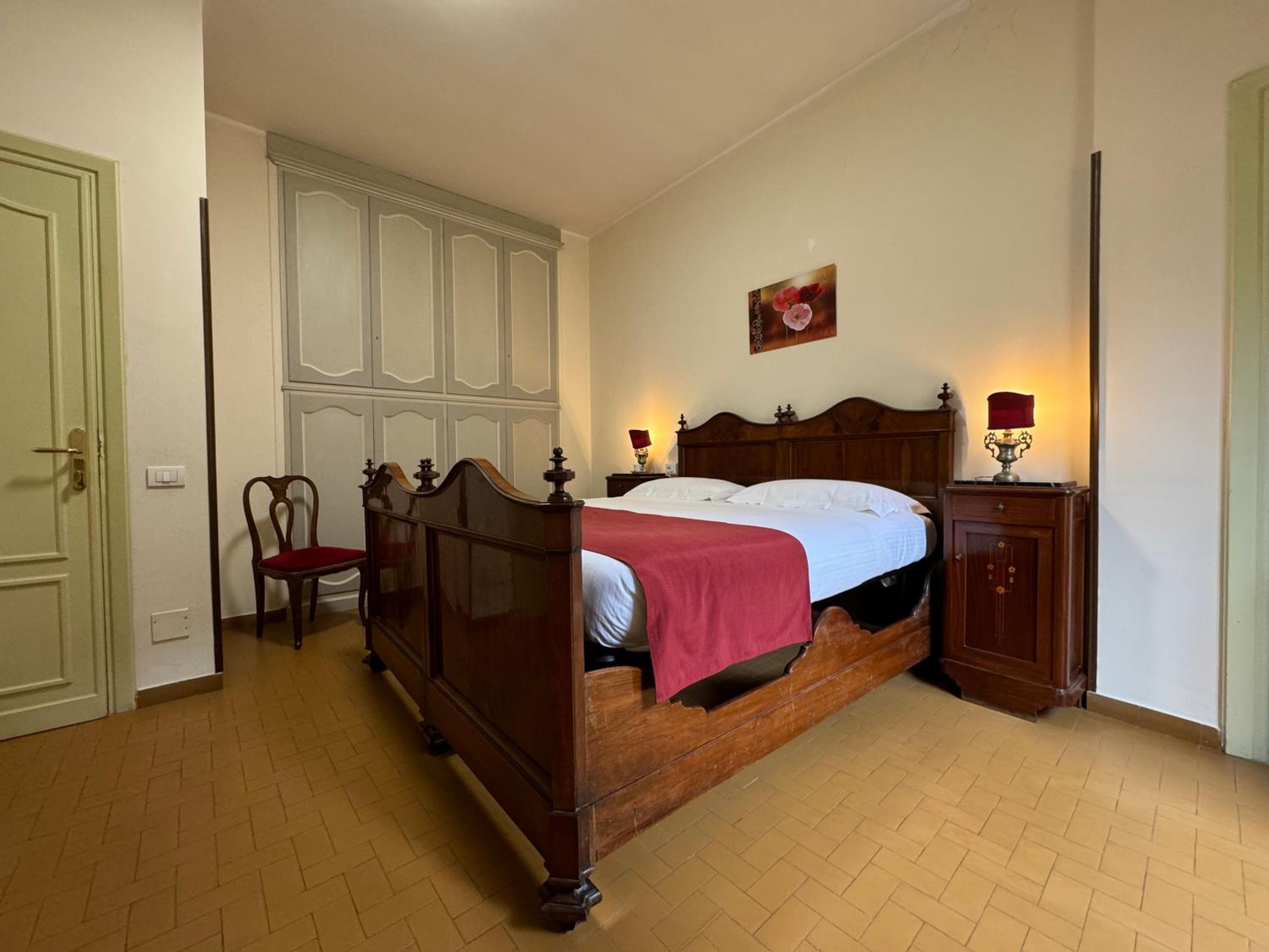 Standard Double Room - Photo 3
