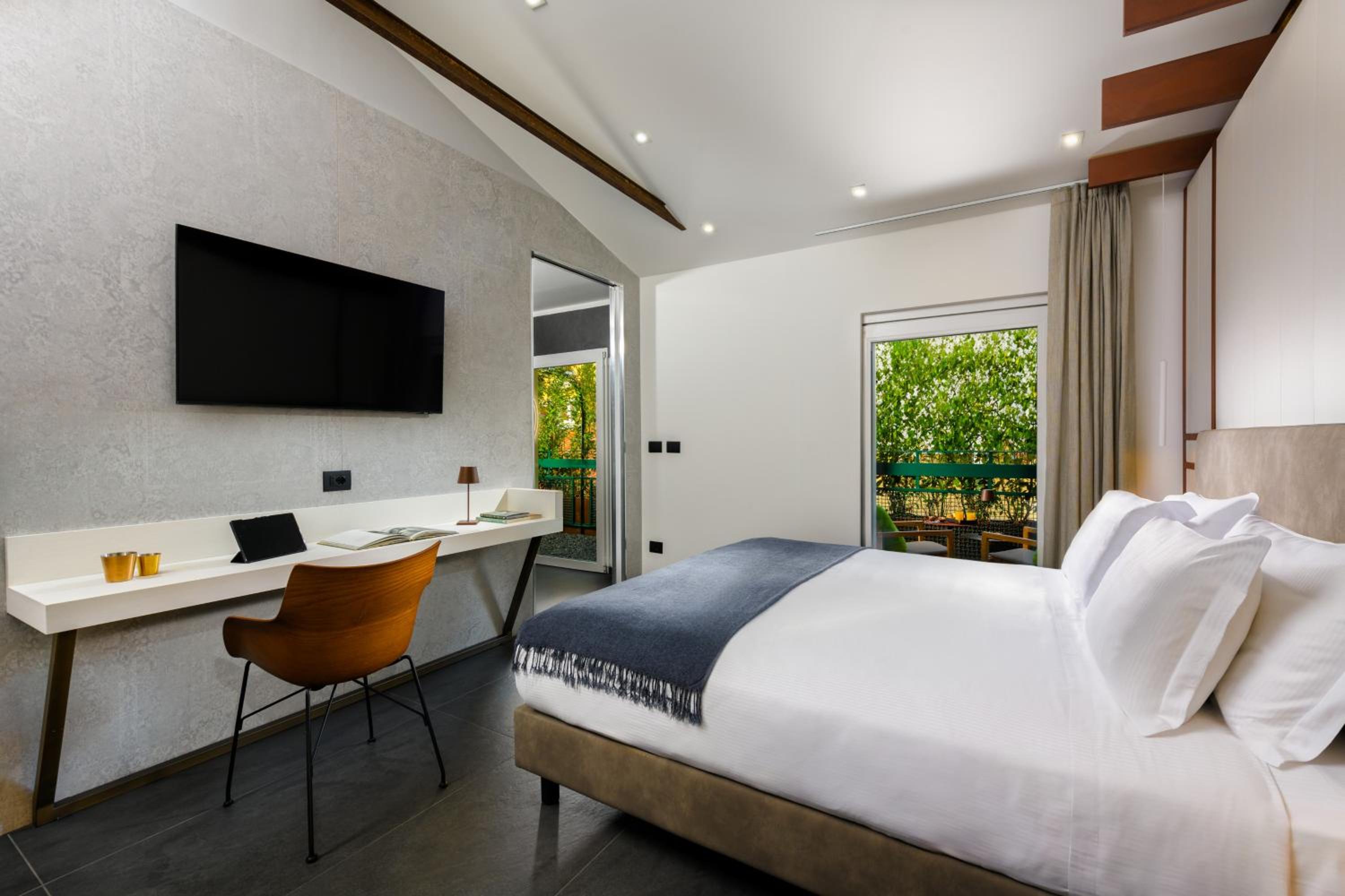 Relax in our stylish and cozy hotel room!
