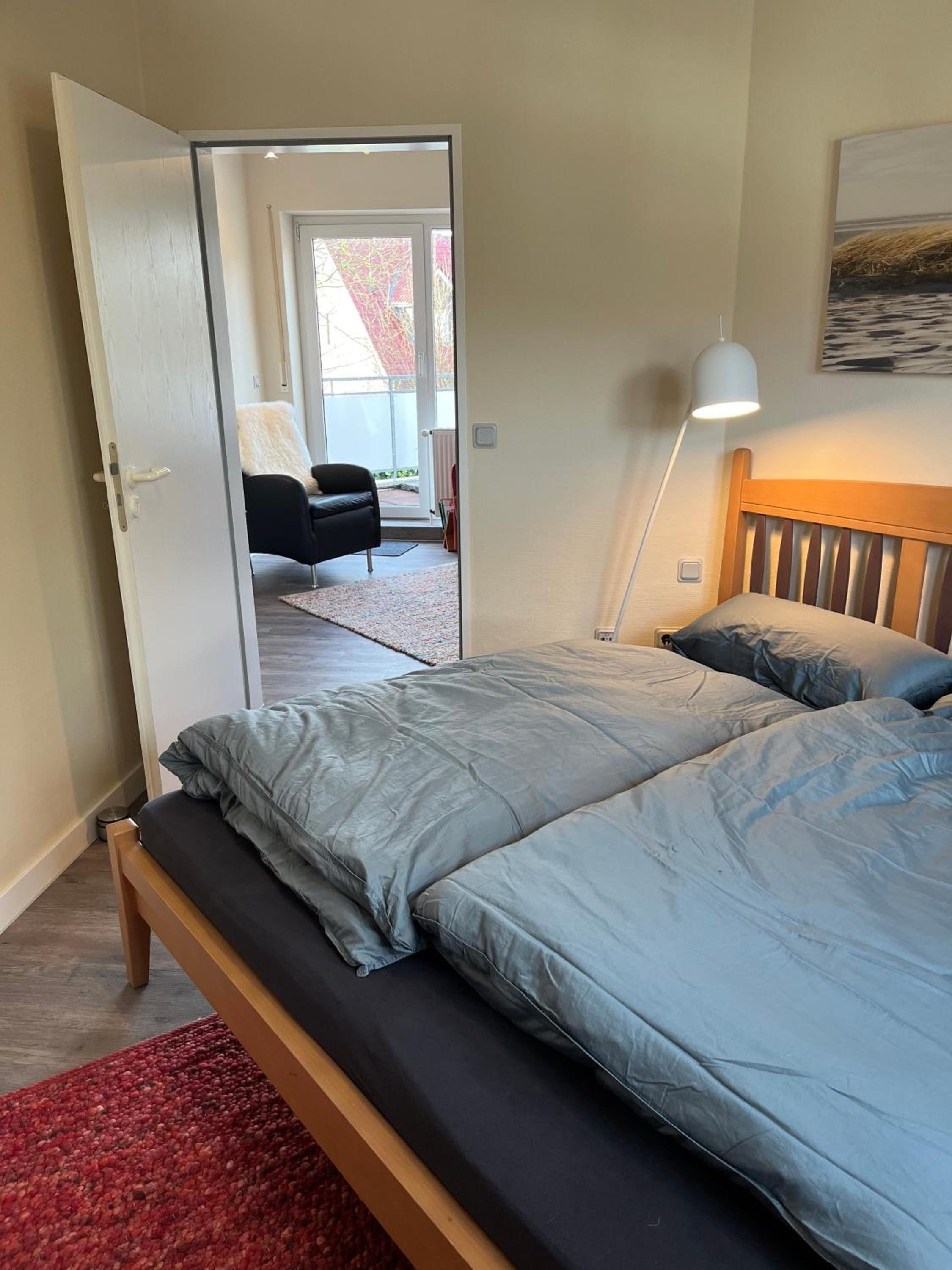 One-Bedroom Apartment with Balcony photo 3