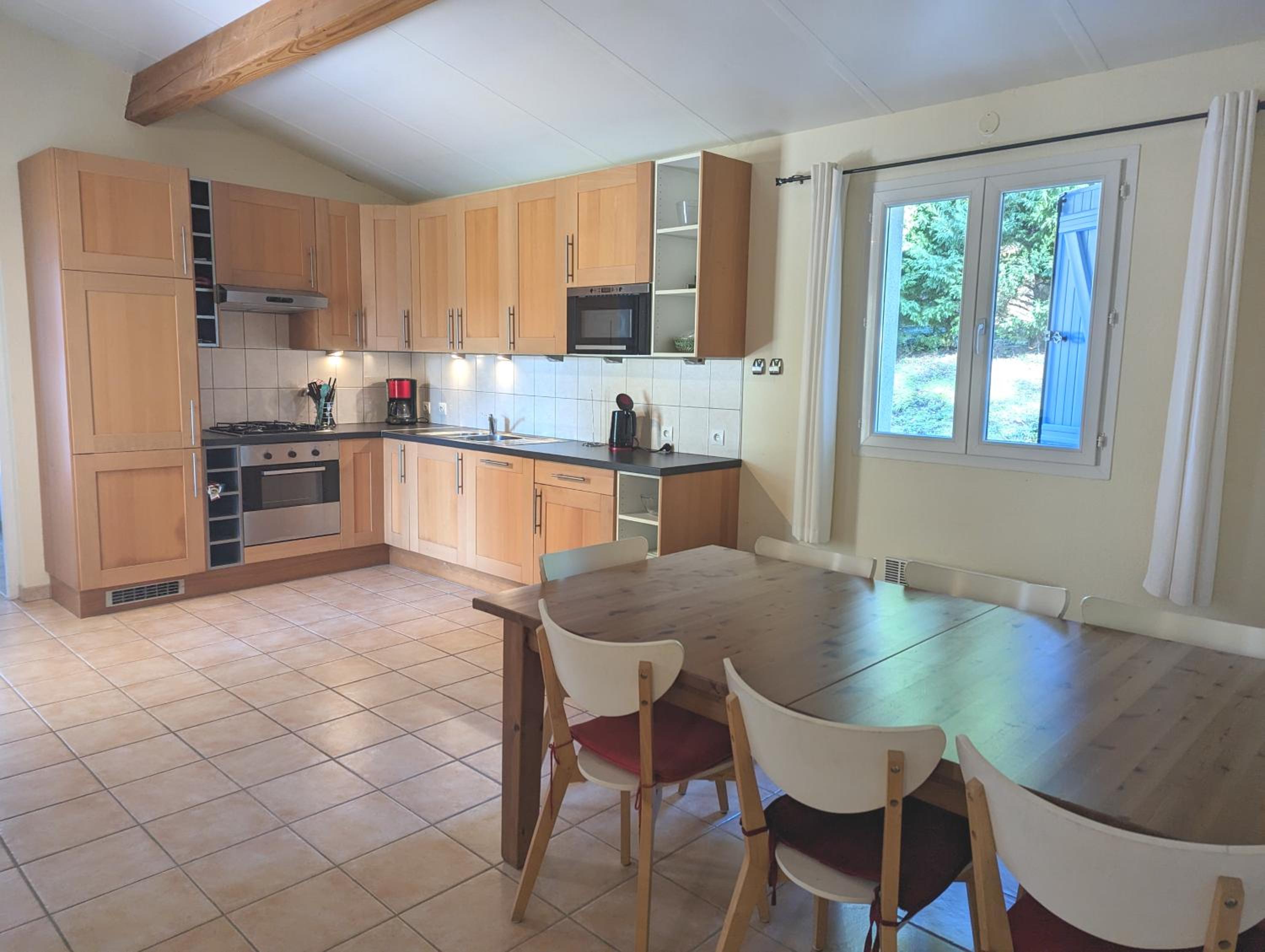 Three-Bedroom House photo 3