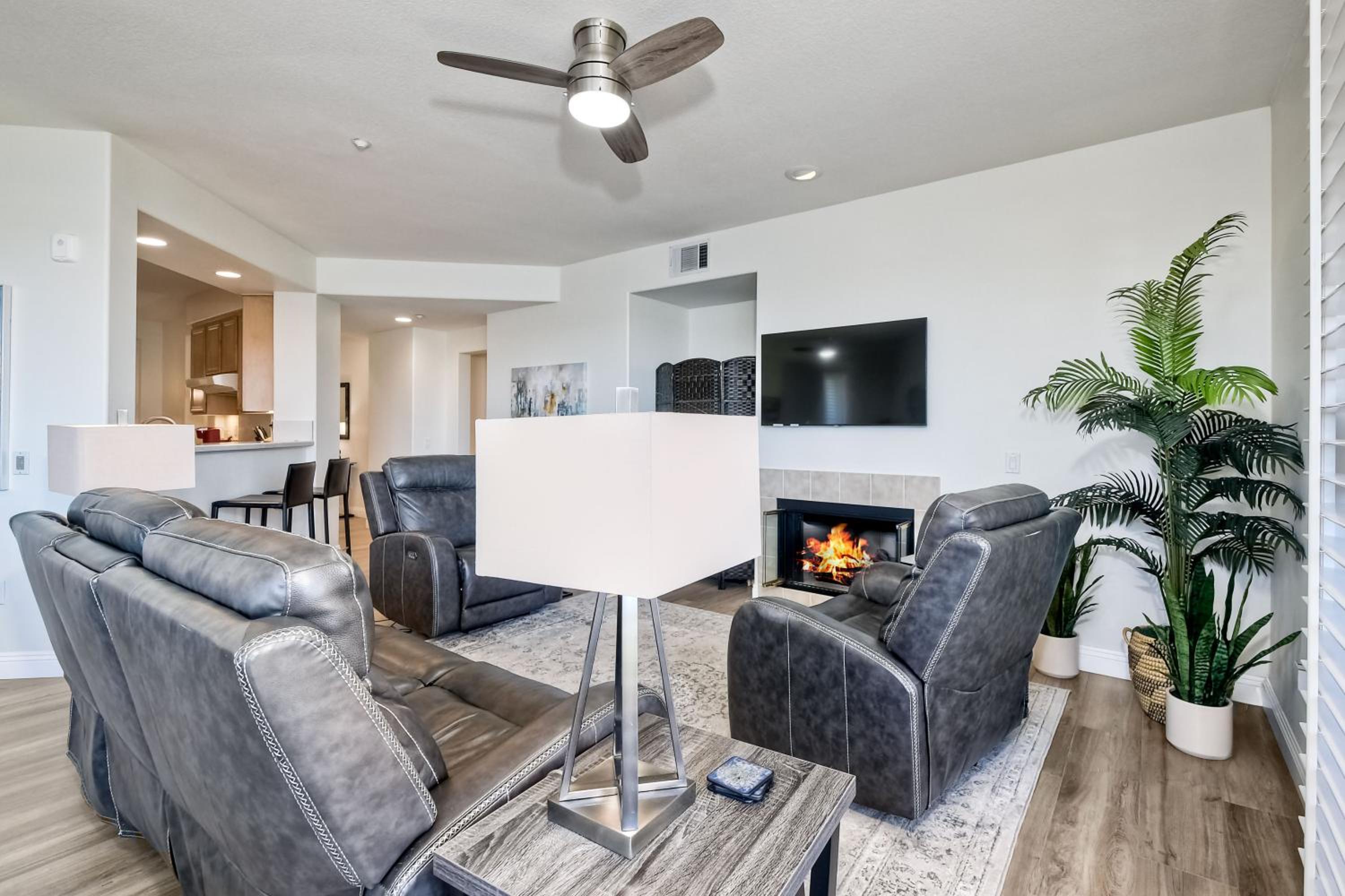 Apartment with Lake View photo 1