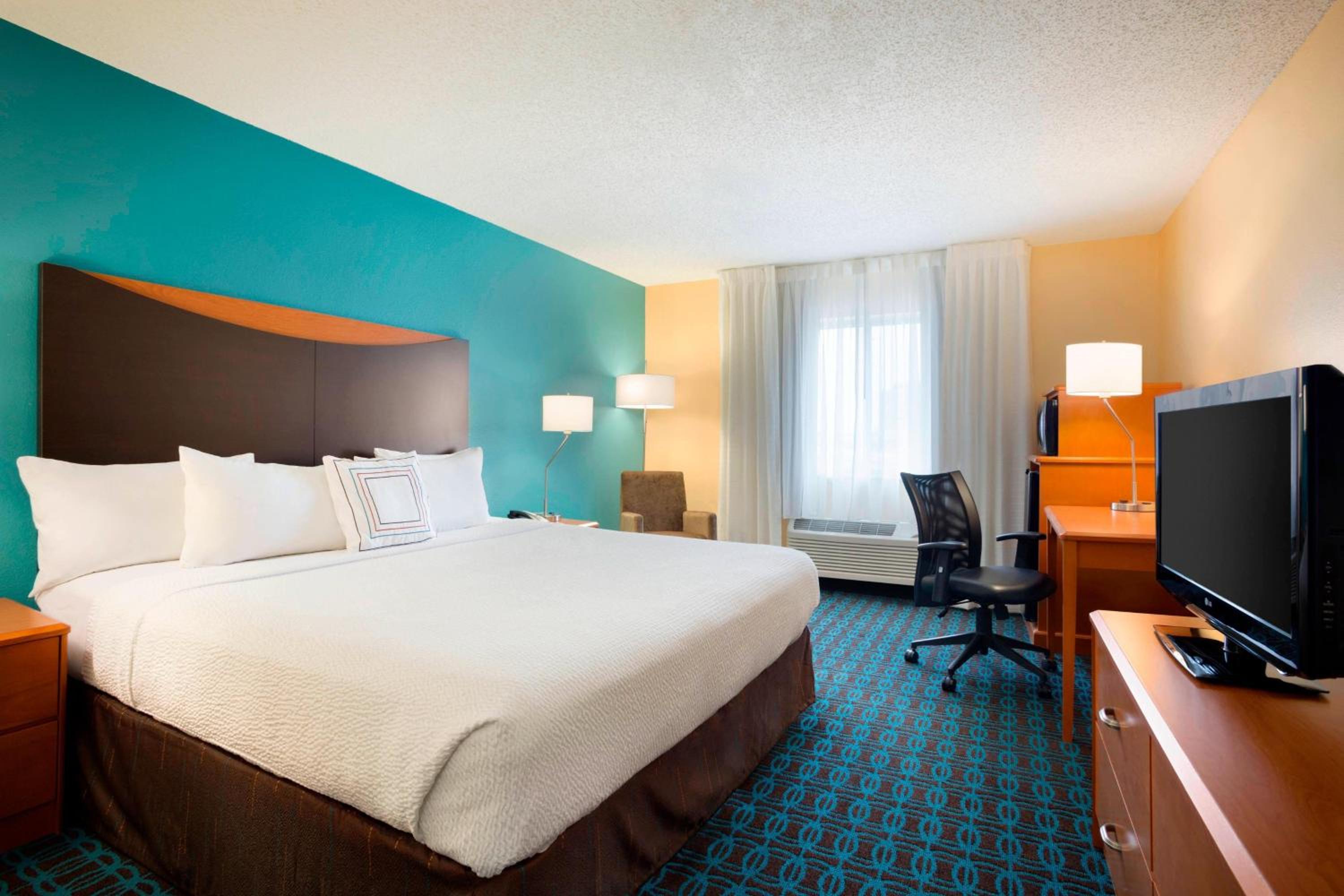 King Room - Hearing Accessible - Photo 1