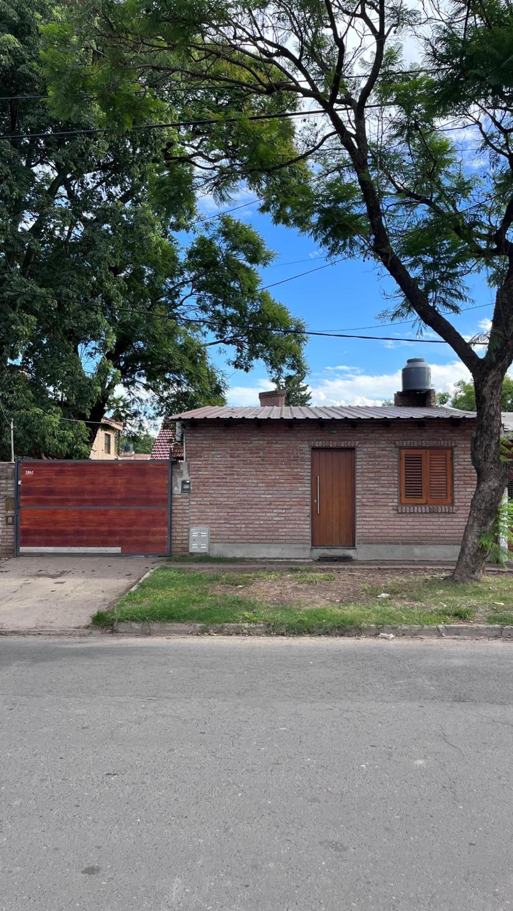 One-Bedroom House photo 2