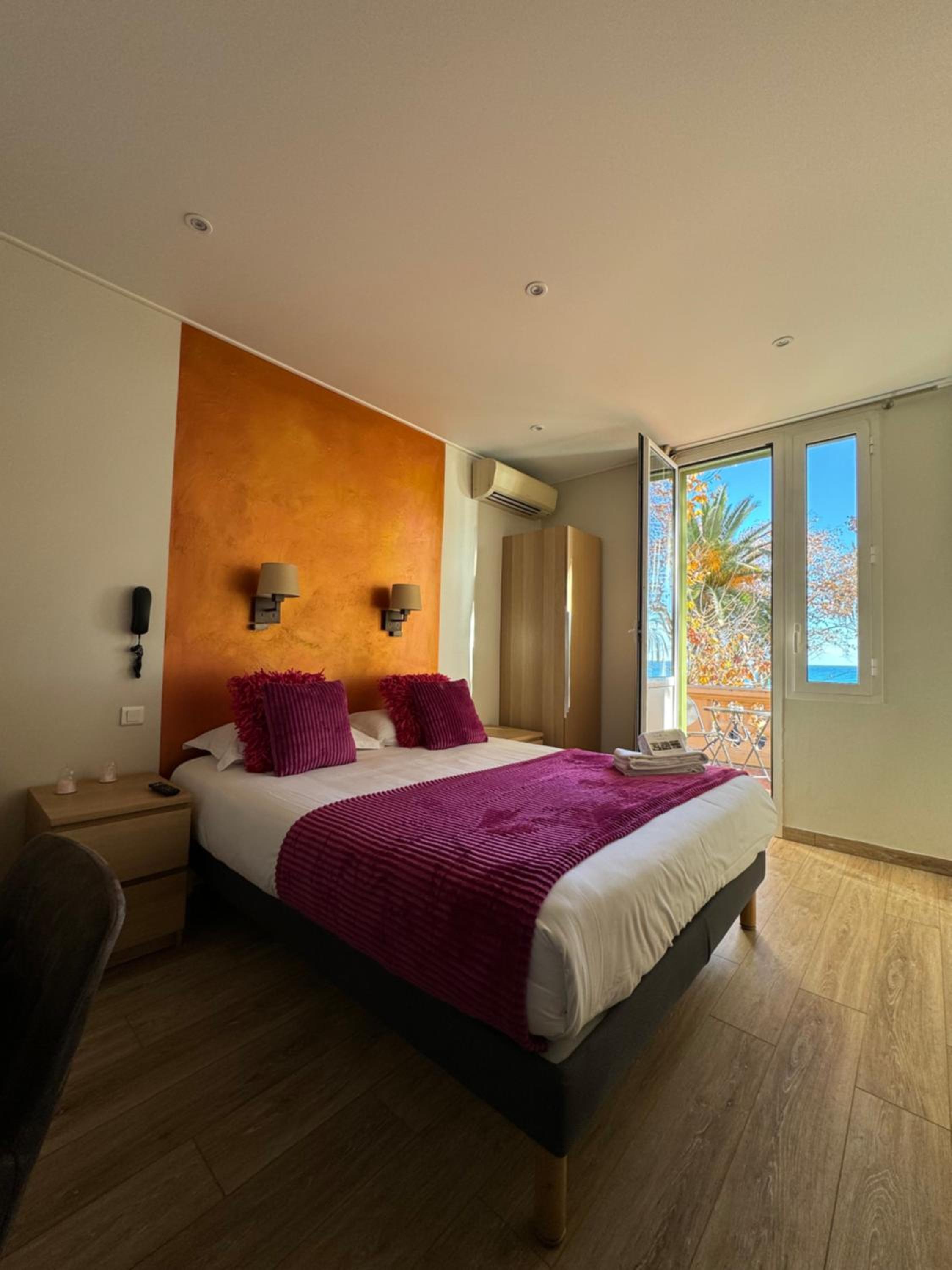 Superior Double Room with Terrace and Sea view  - Photo 1