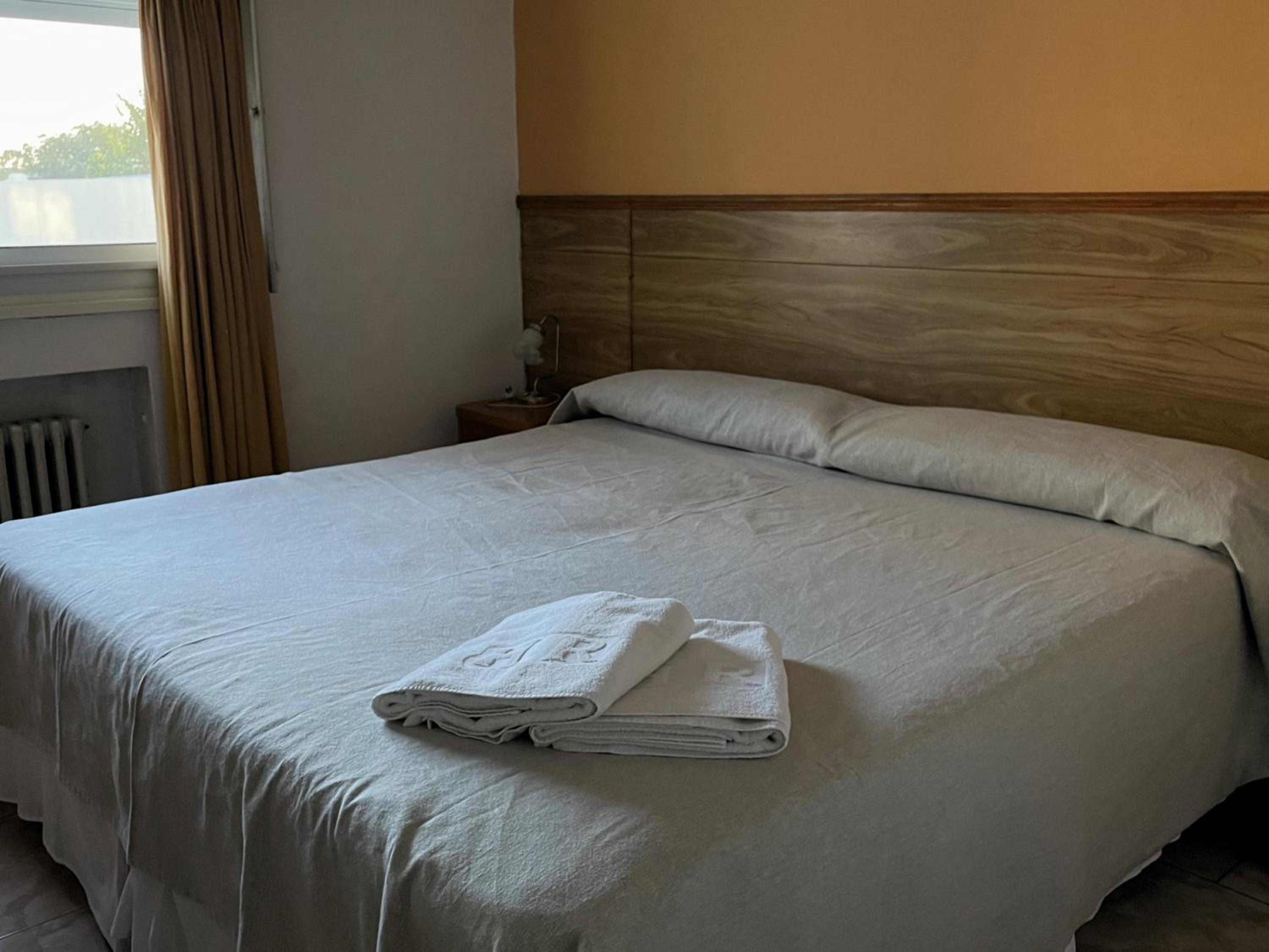 Standard King Room photo 3