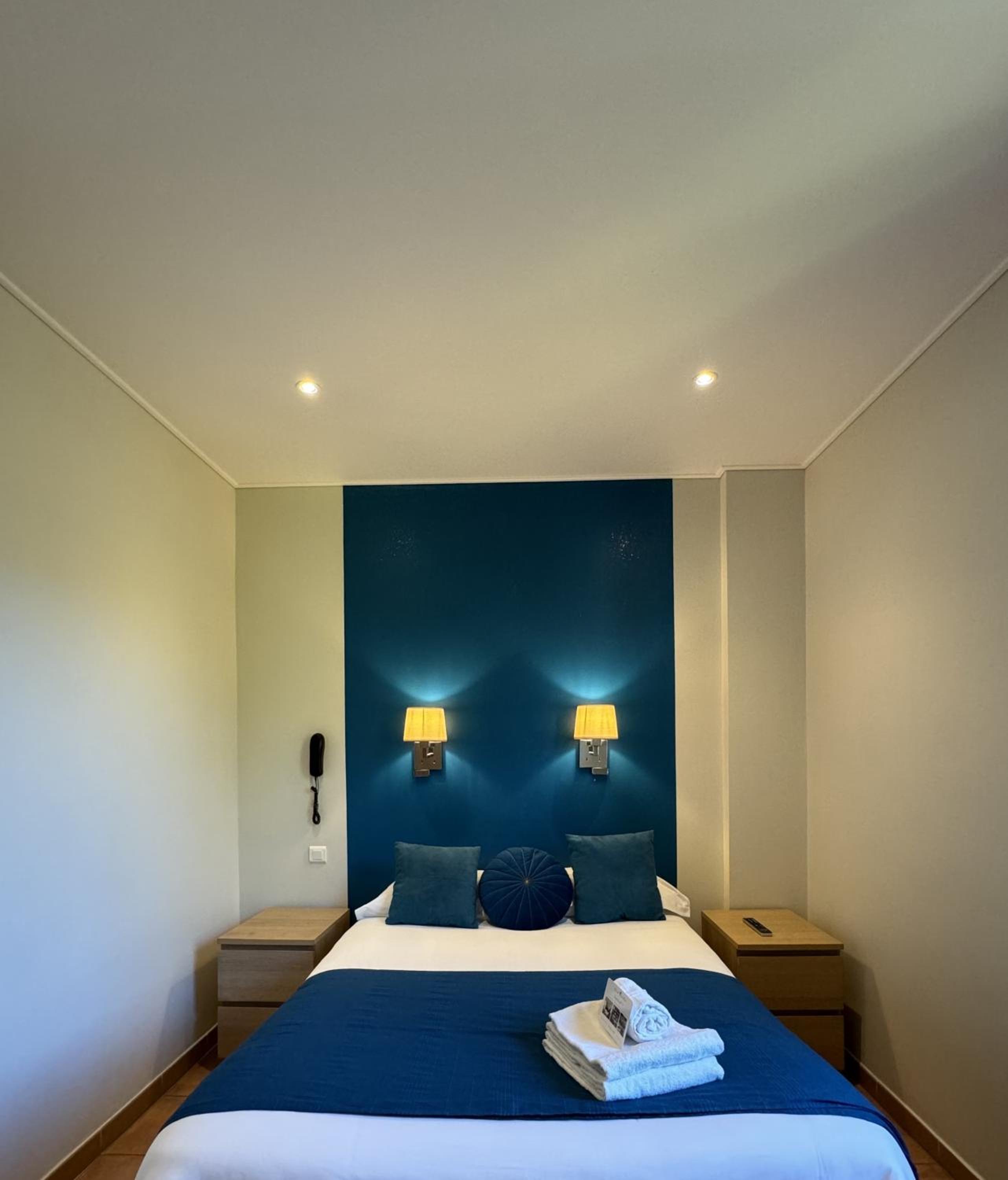 Classic Double Room - Photo 5