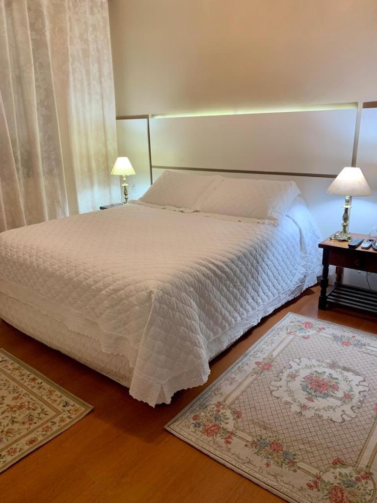 Deluxe Double or Twin Room with Pool View photo 1