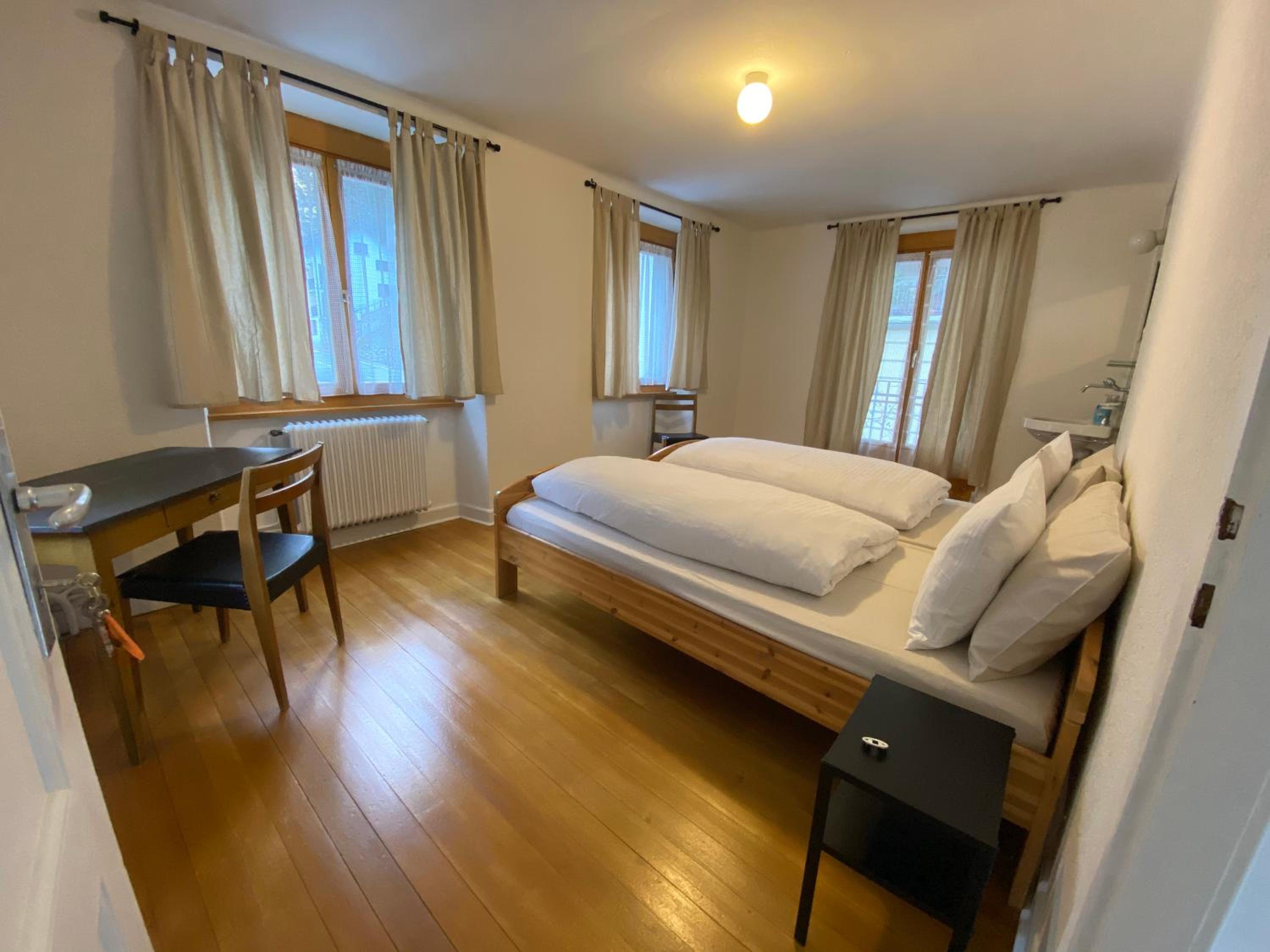 Double Room with Mountain View - Photo 6