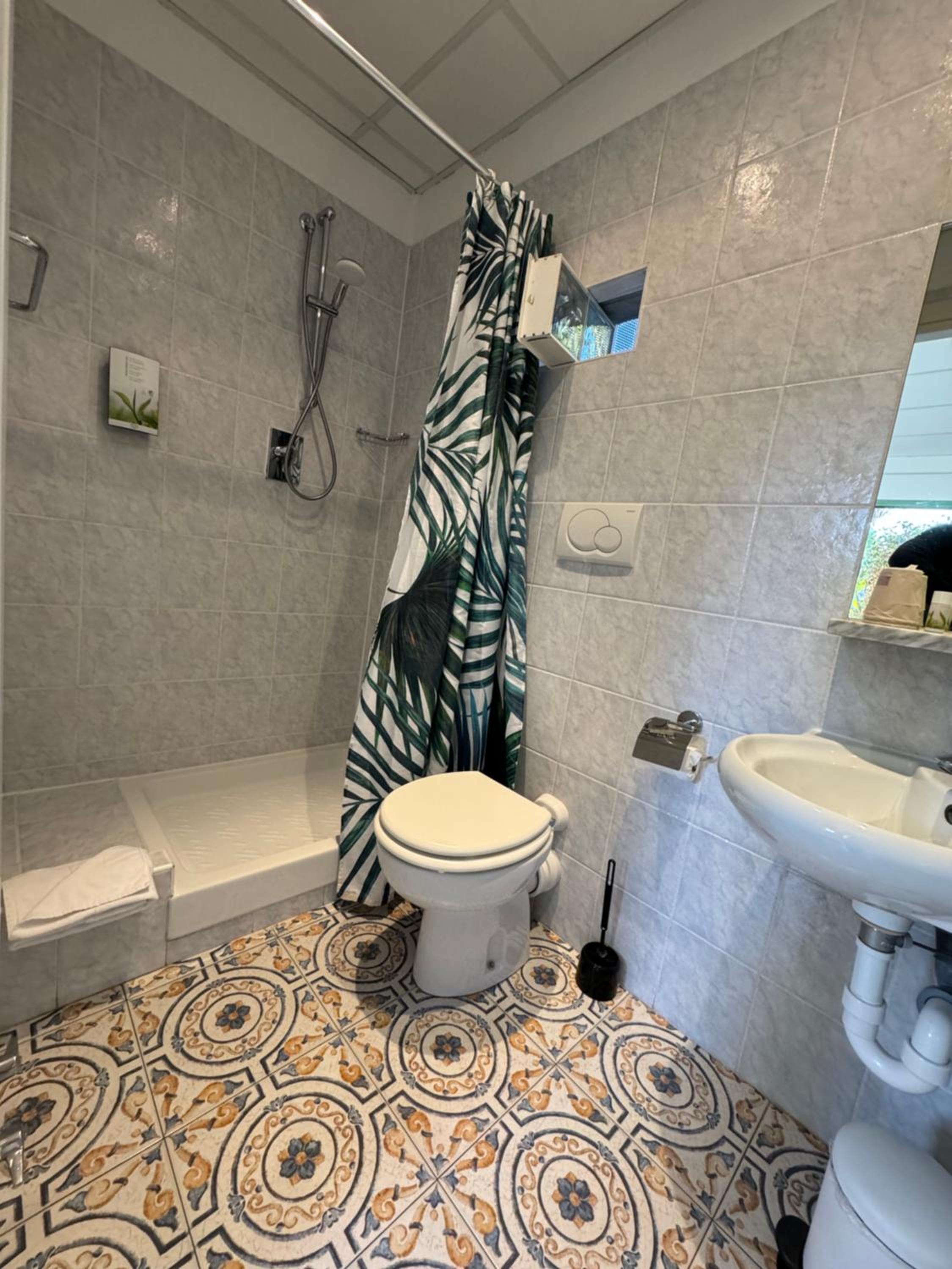 Standard Double or Twin Room - Garden Side - Photo 6