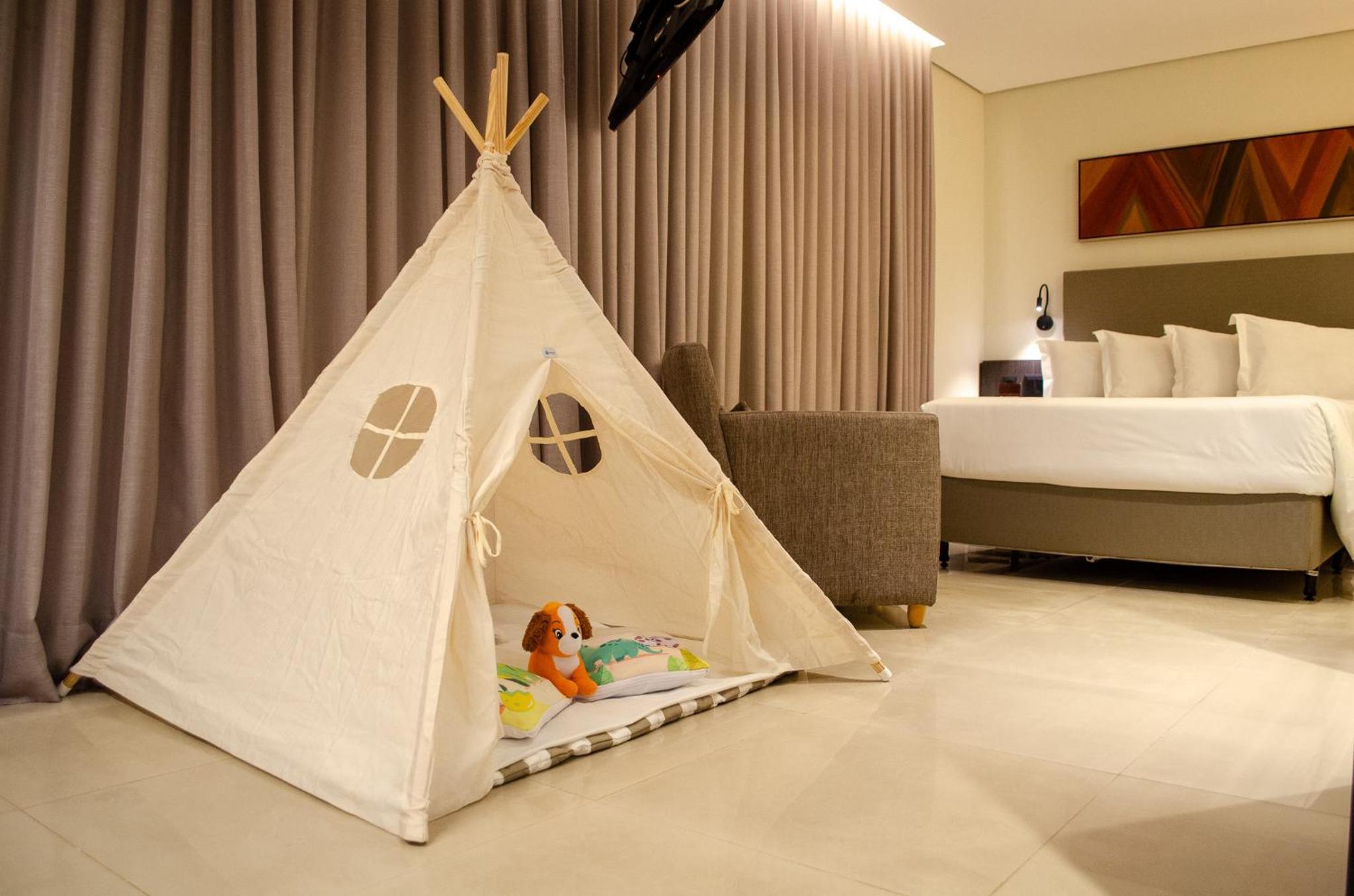 Standard Twin Room - Photo 10