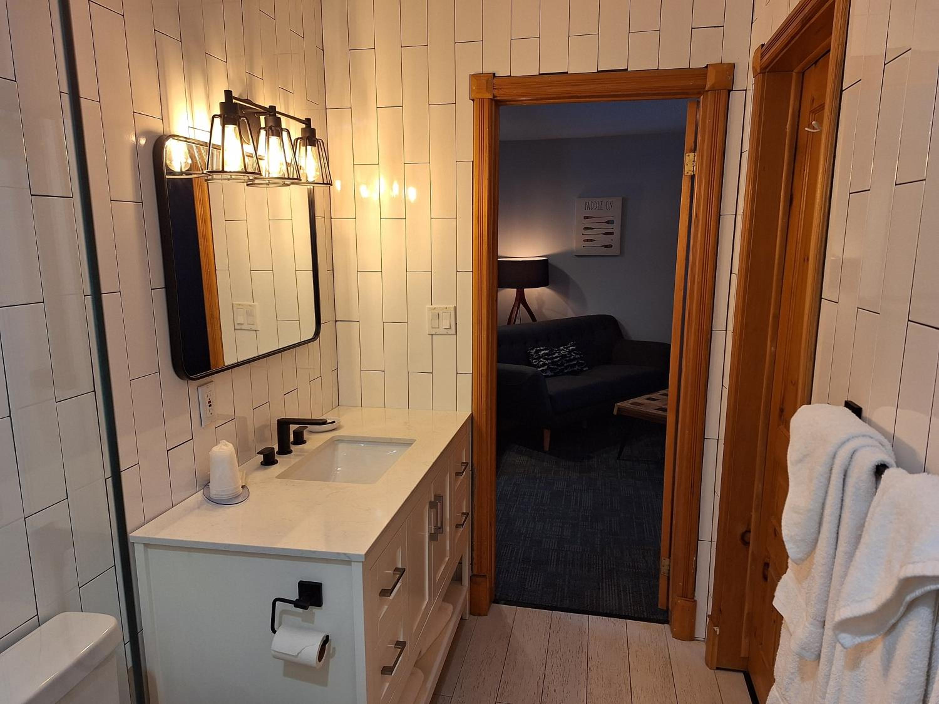 Deluxe King Room photo 2