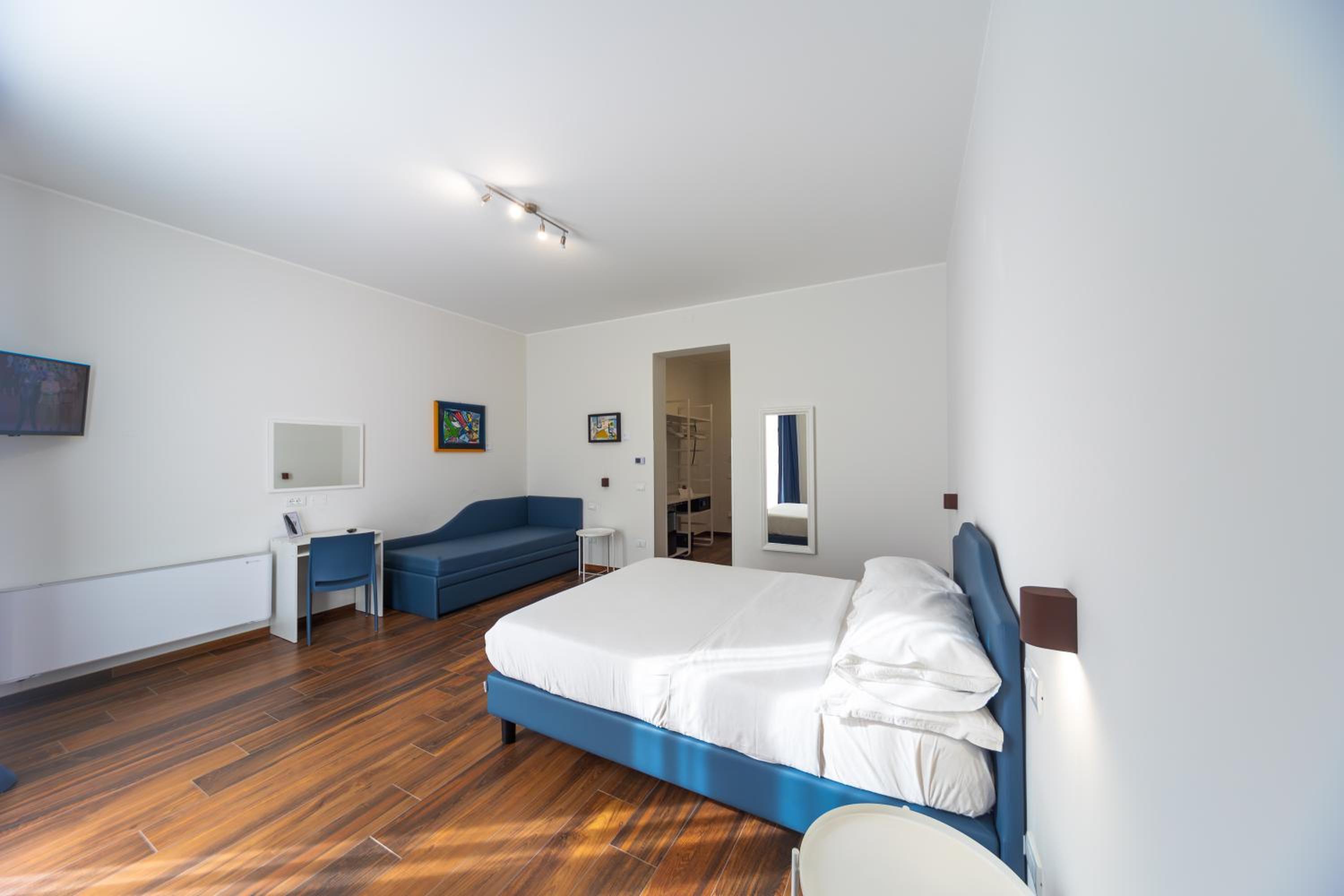 Junior Suite - Photo 13