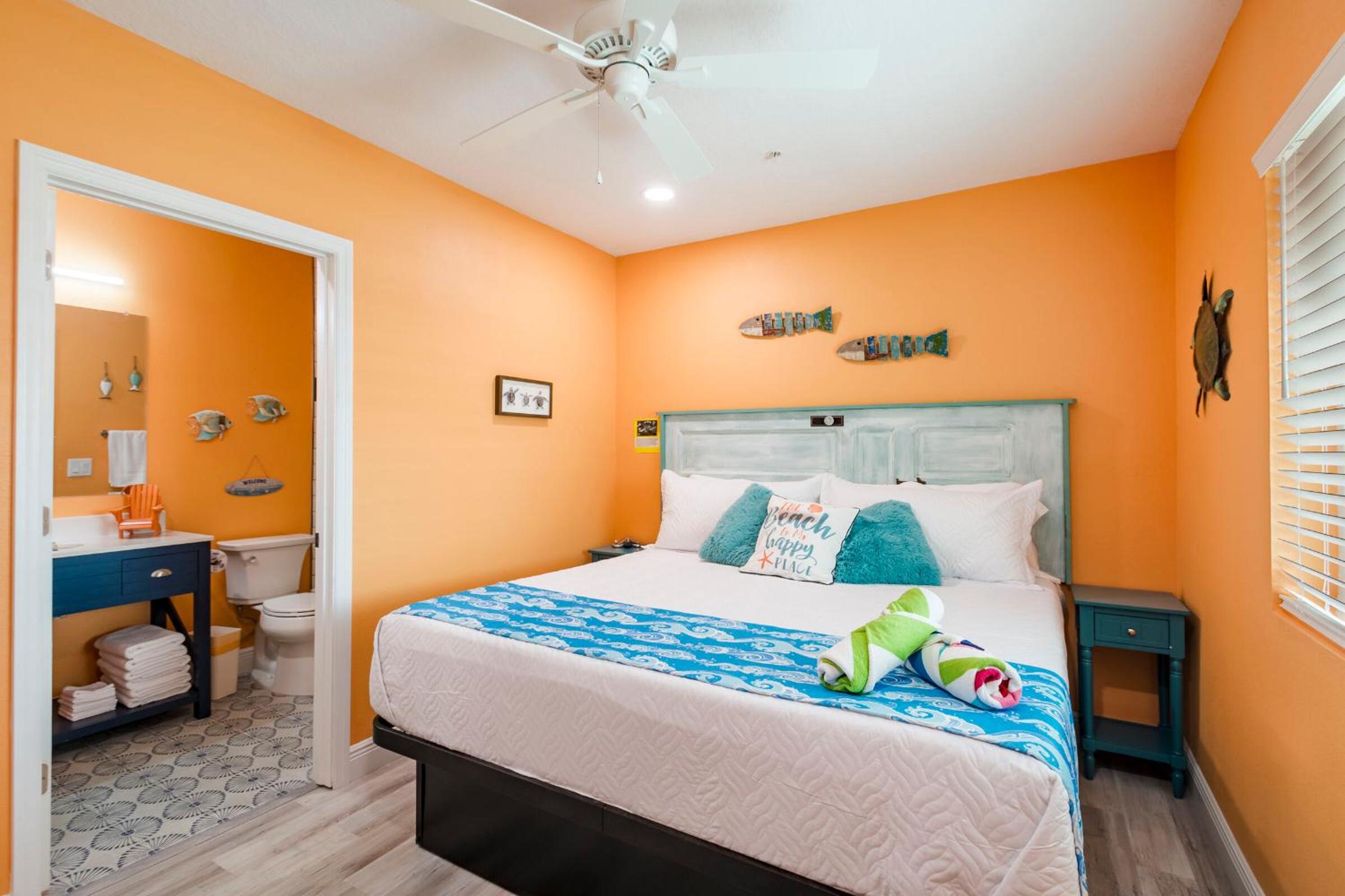 Two-Bedroom Suite - Photo 7