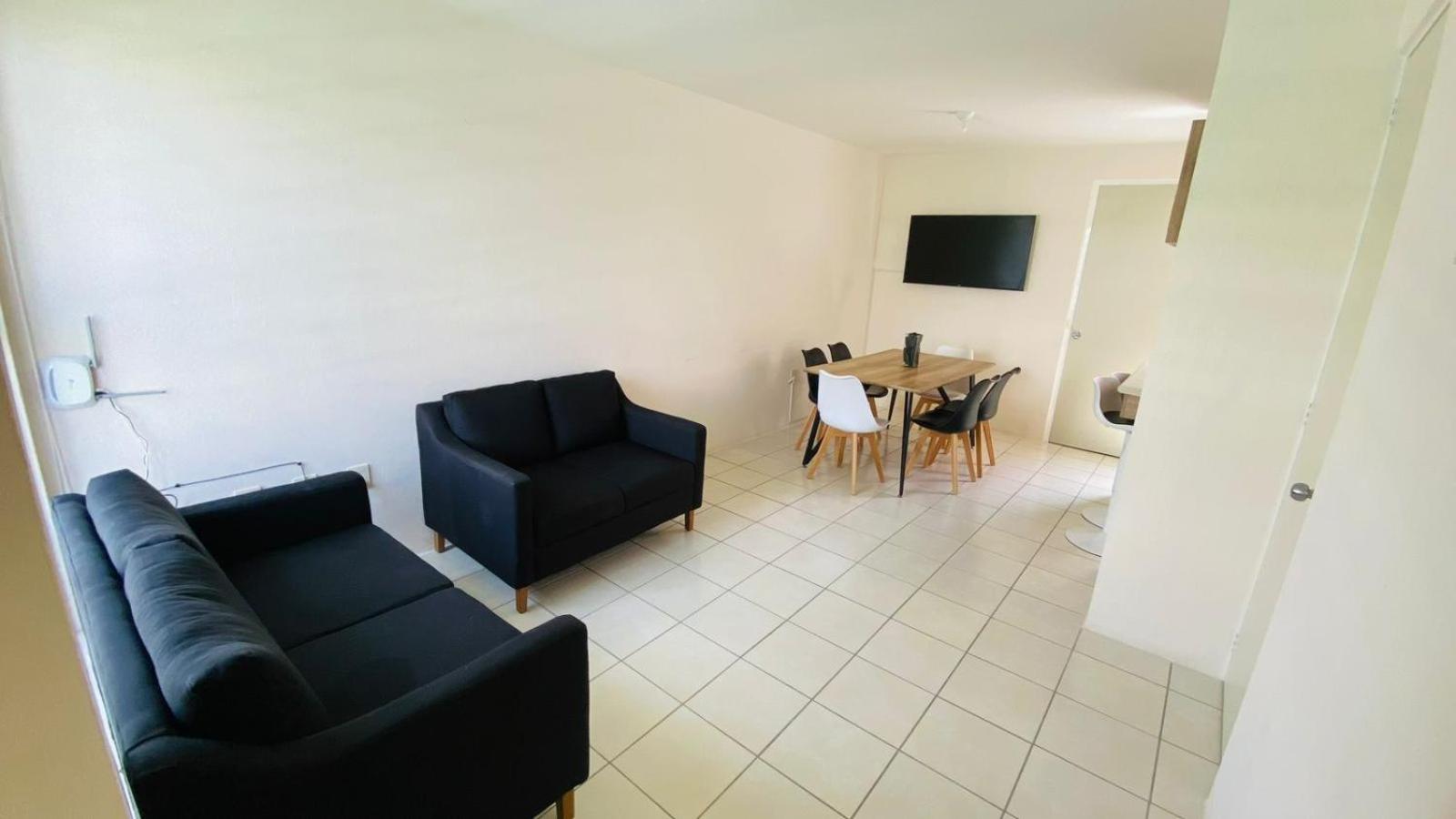 Three-Bedroom House photo 1