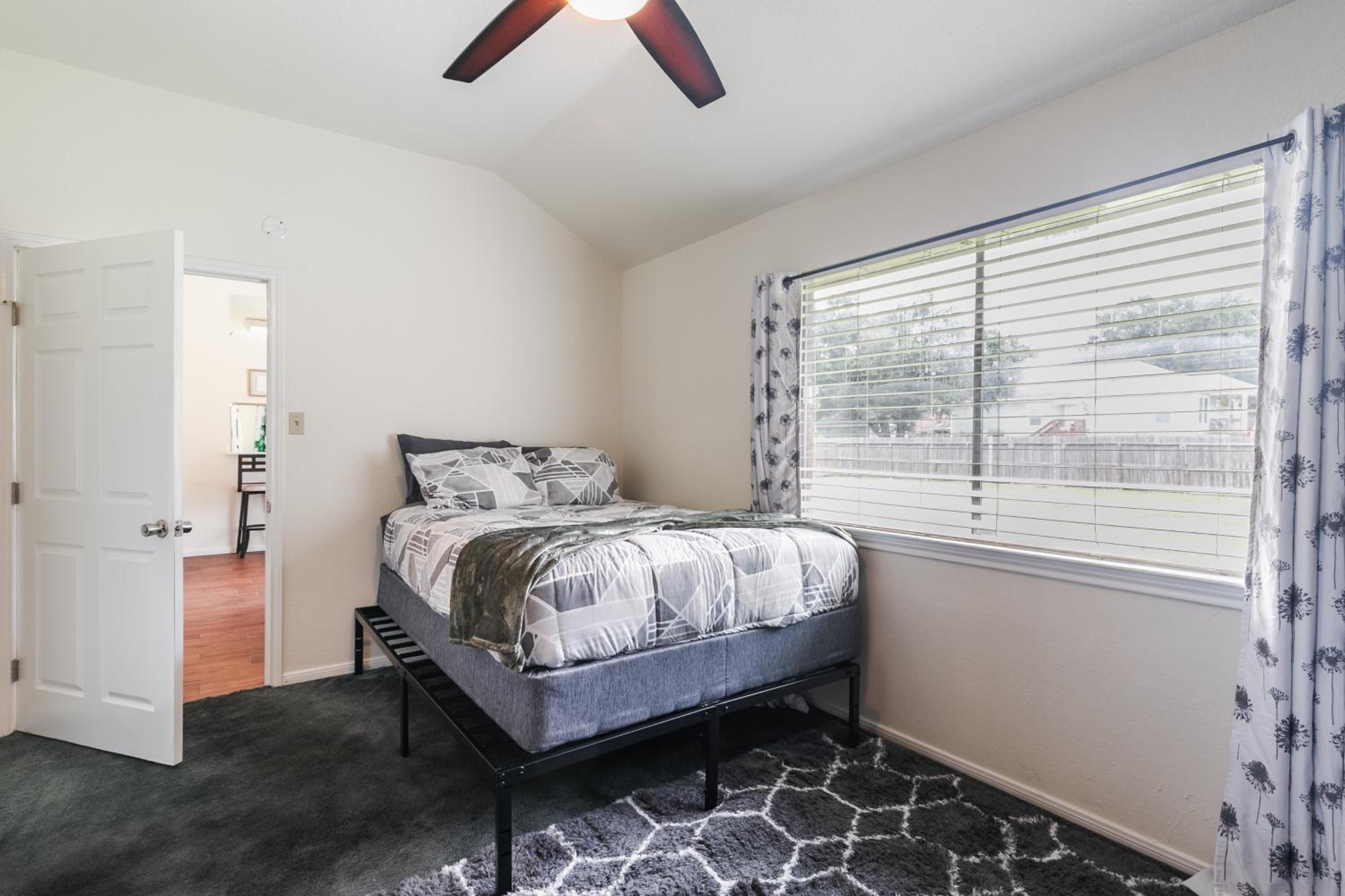 Three-Bedroom House photo 1