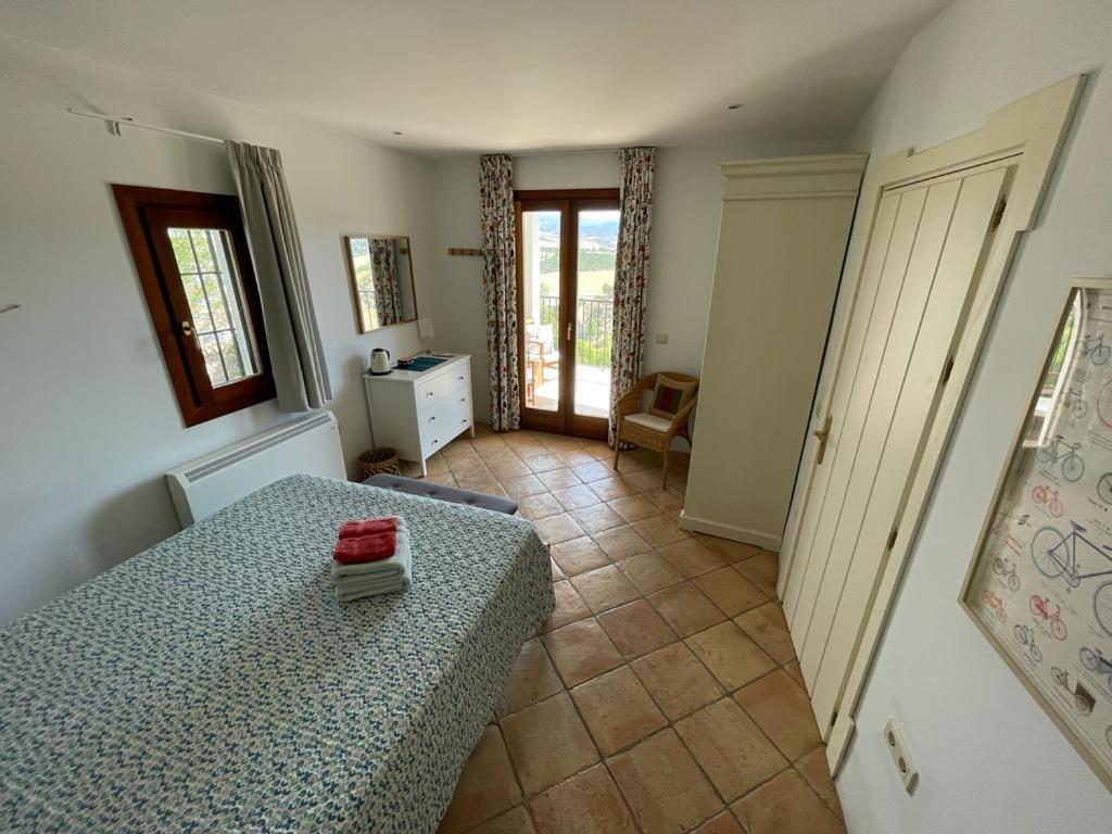 Deluxe Double Room with Private Terrace and Mountain View - Photo 5