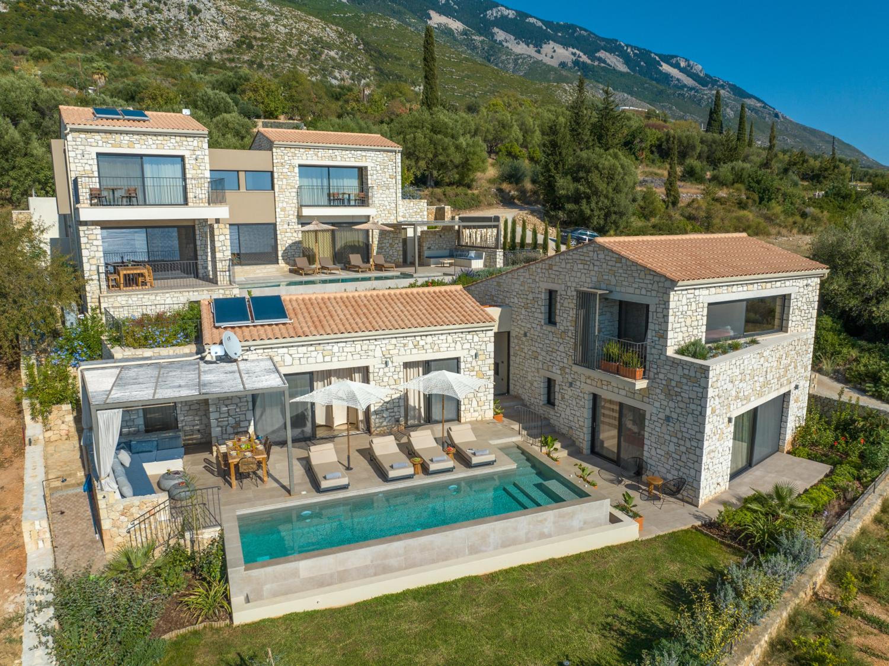 Villa with Sea View photo 2