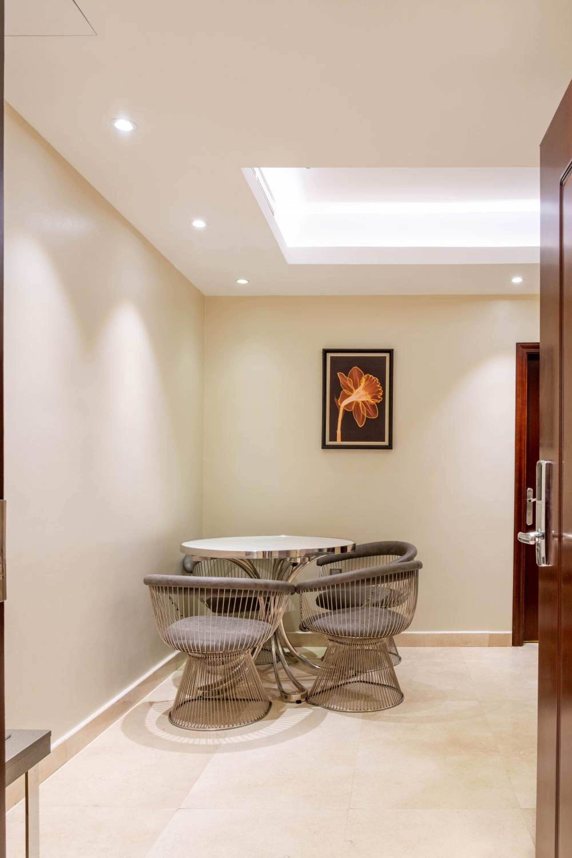 Two-Bedroom Suite photo 3