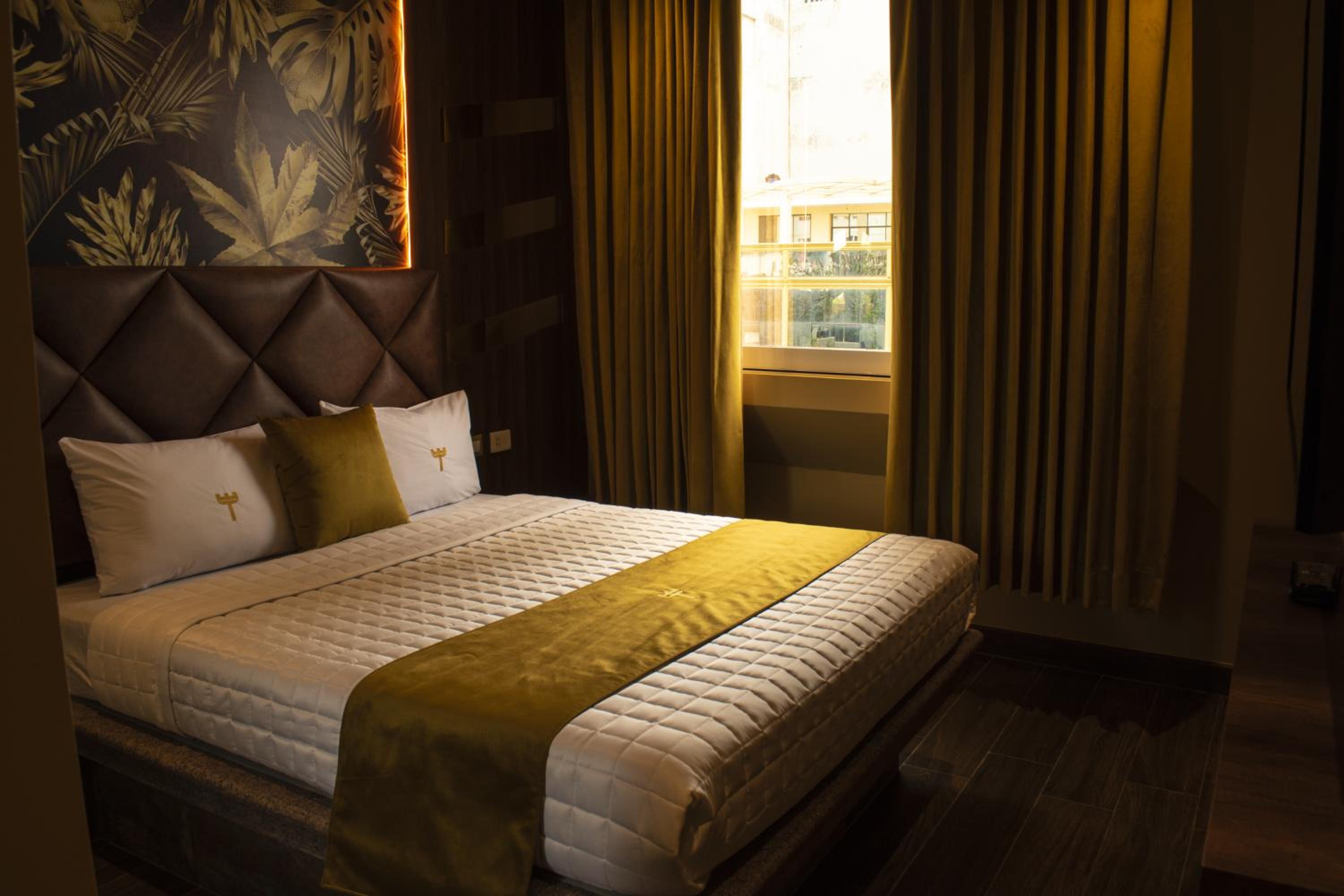 Standard Queen Room photo 1