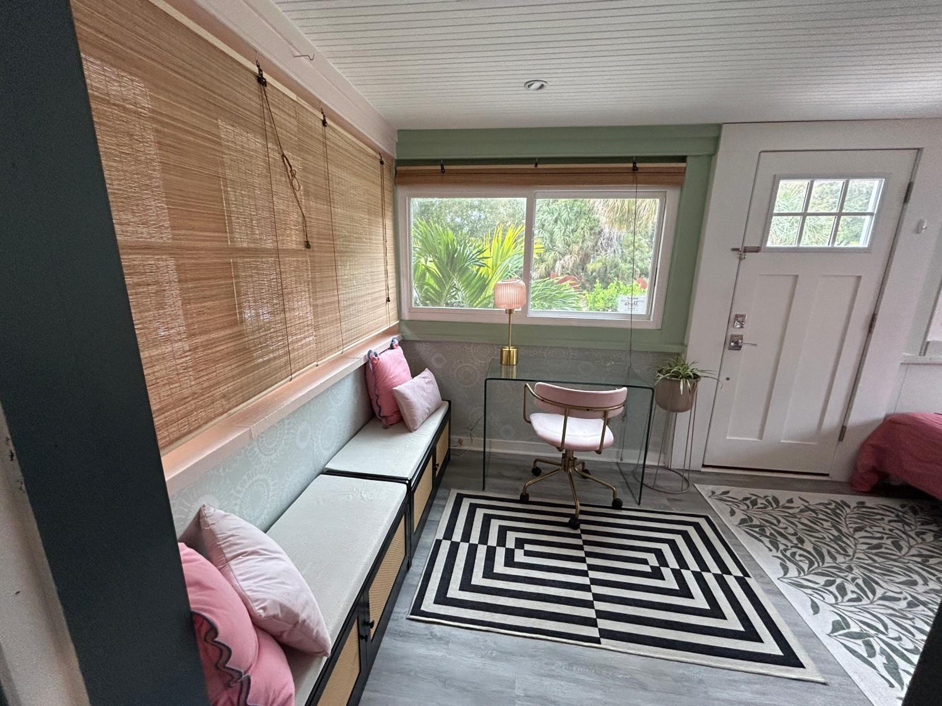 Three-Bedroom House photo 2