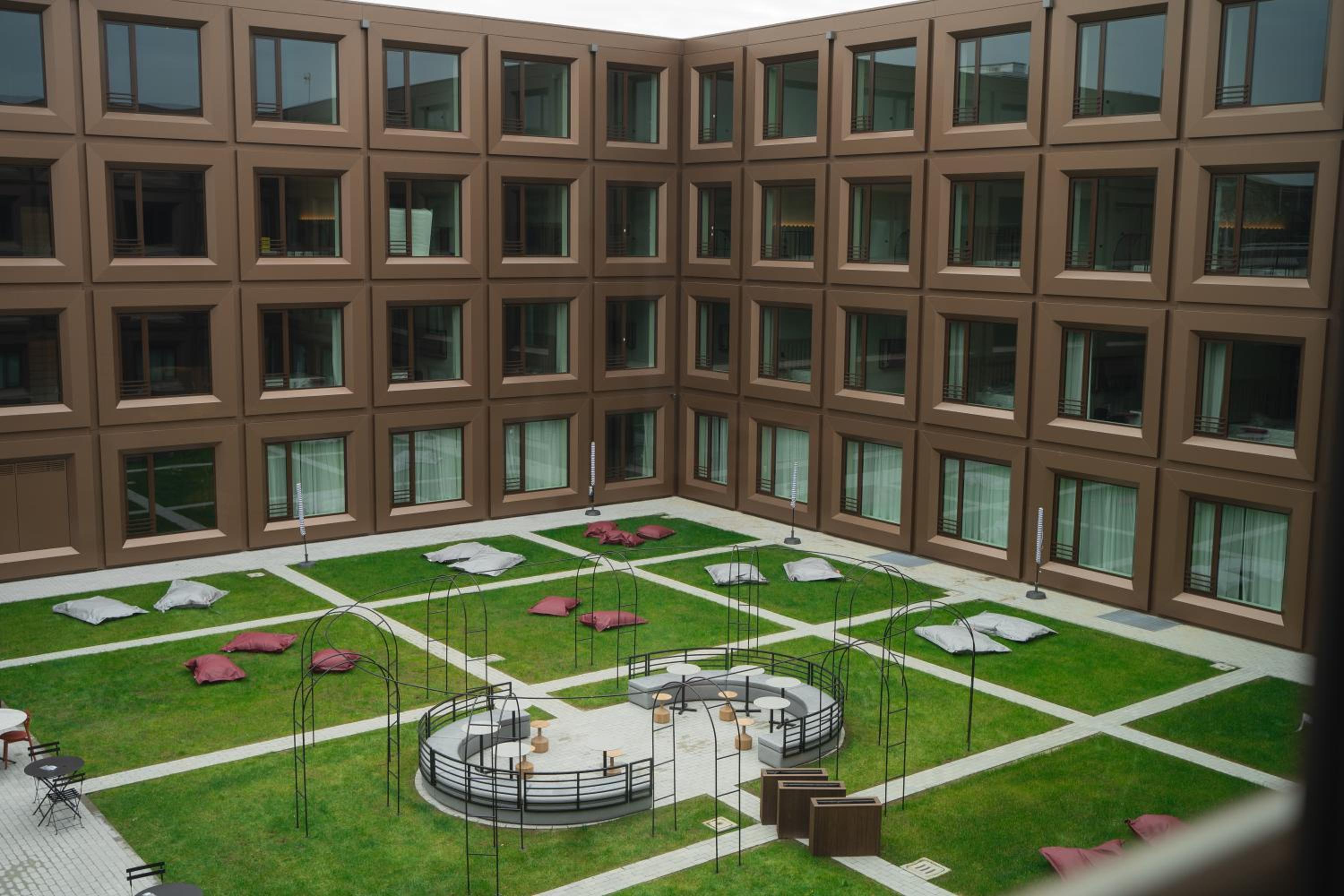 Tribe Essential Twin Room - Courtyard Side - Photo 20