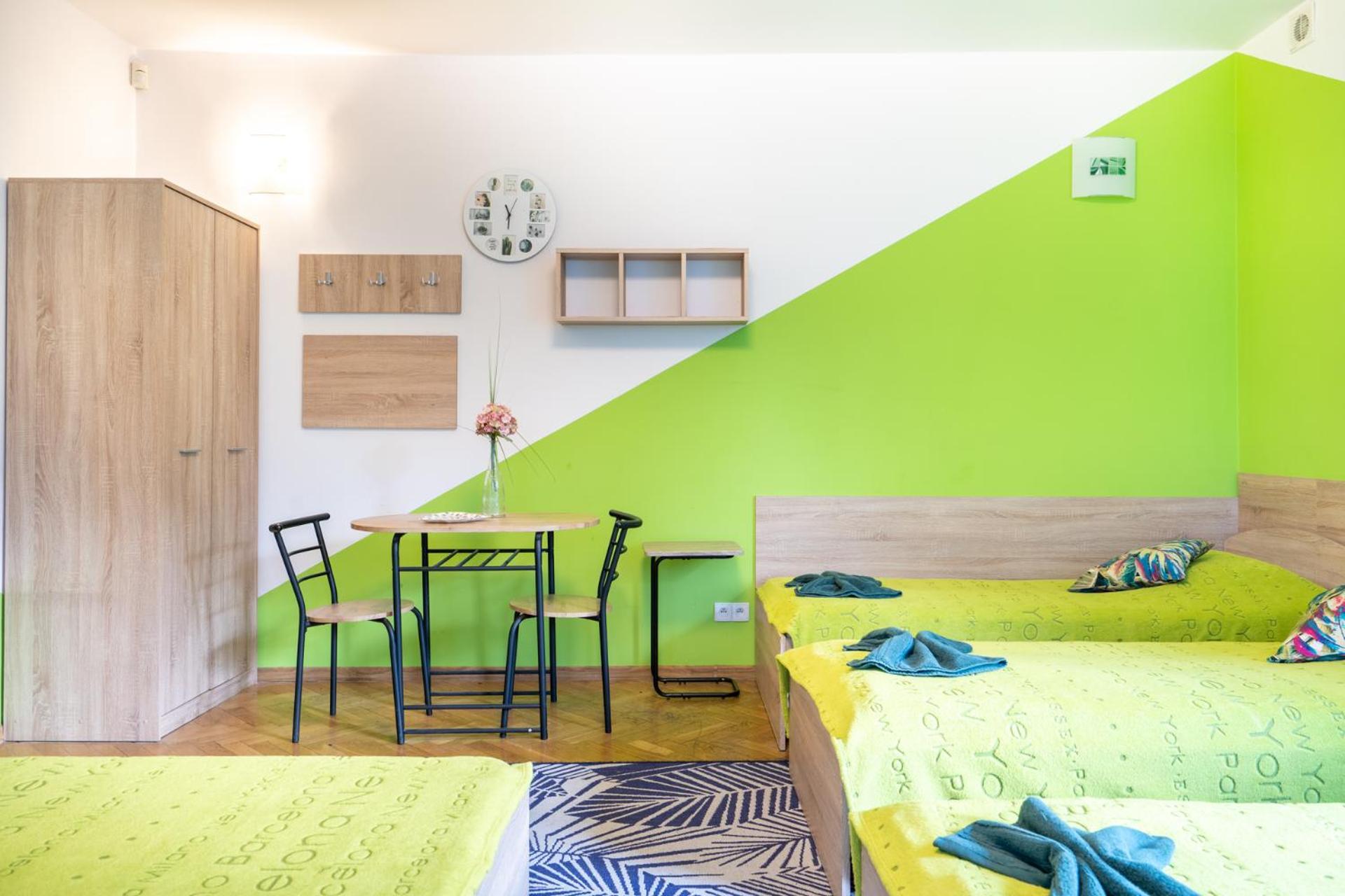 Family Room with Terrace - Photo 2