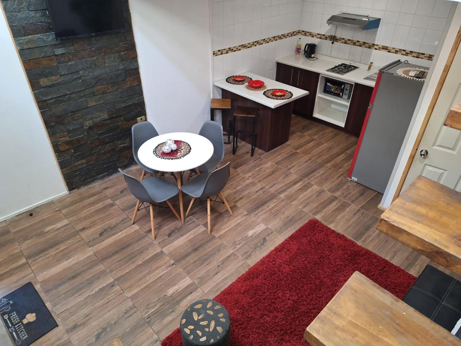 Apartment - Split Level photo 2