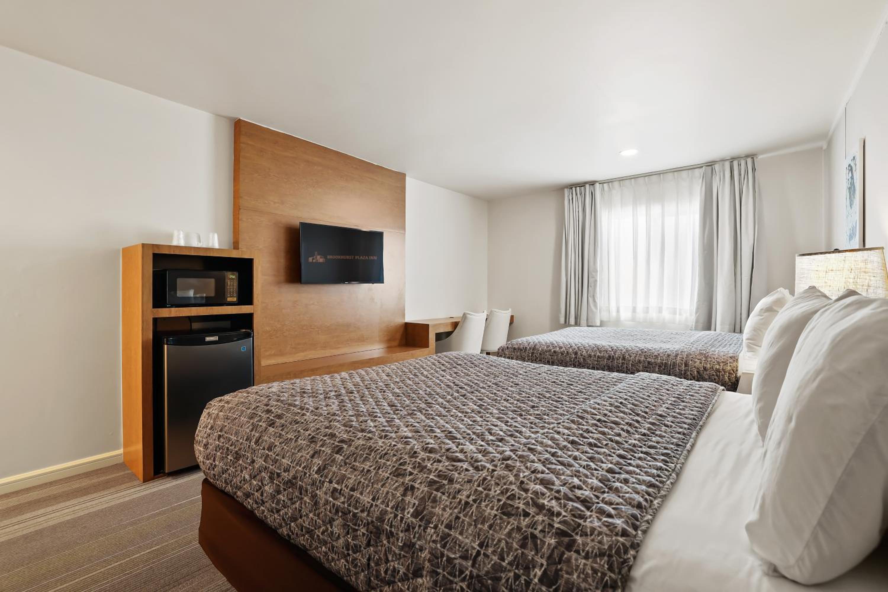 Double Room with Two Double Beds - Non-Smoking photo 3