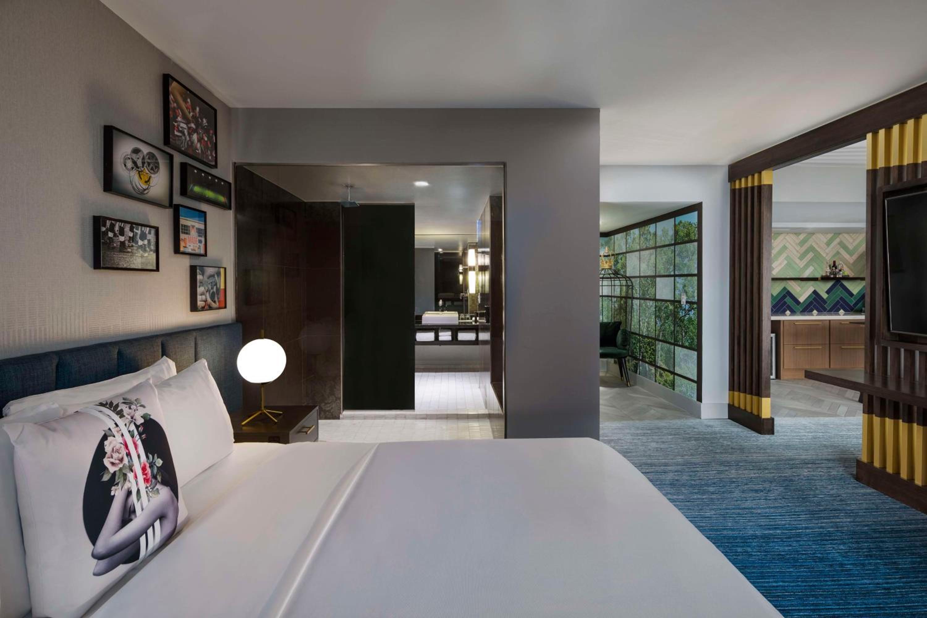 Midtown View Suite