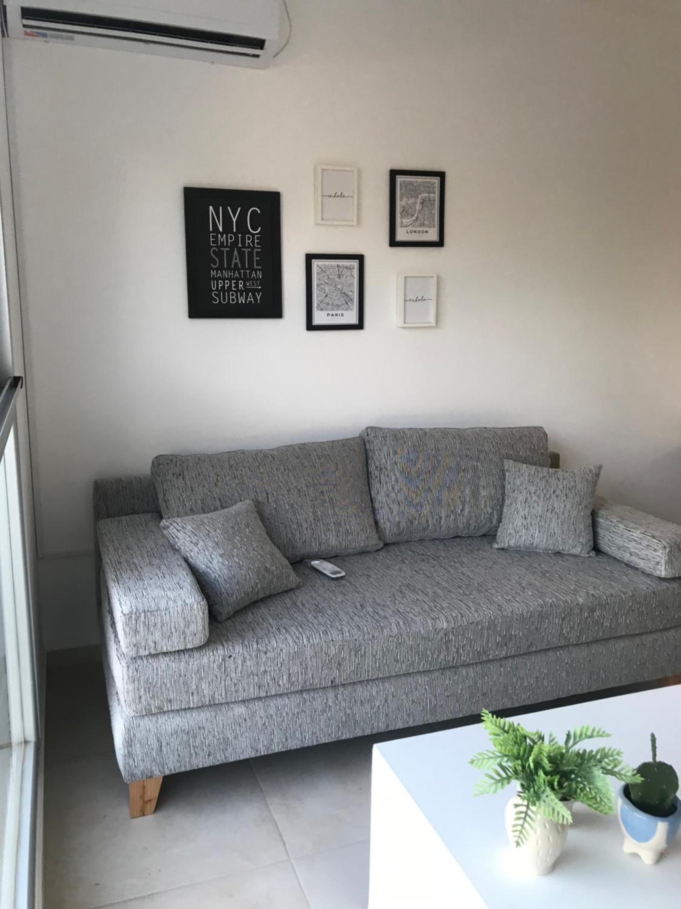 One-Bedroom Apartment photo 1