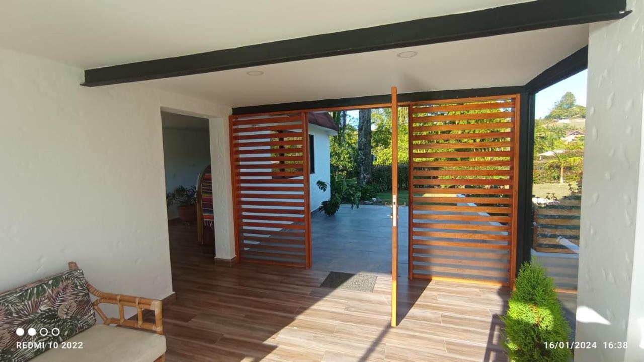 Villa photo 2