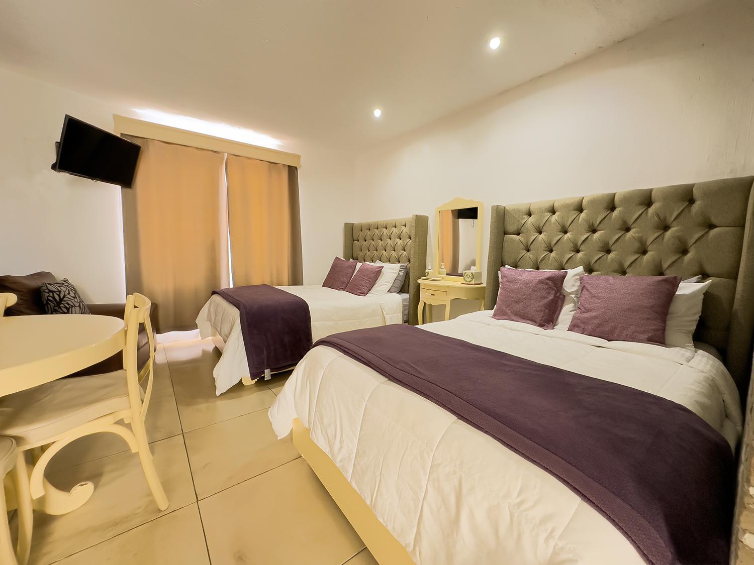 Standard Twin Room photo 2