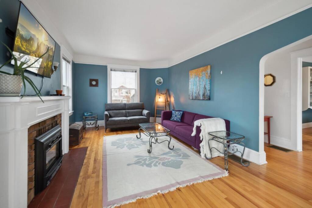 Two-Bedroom House photo 1