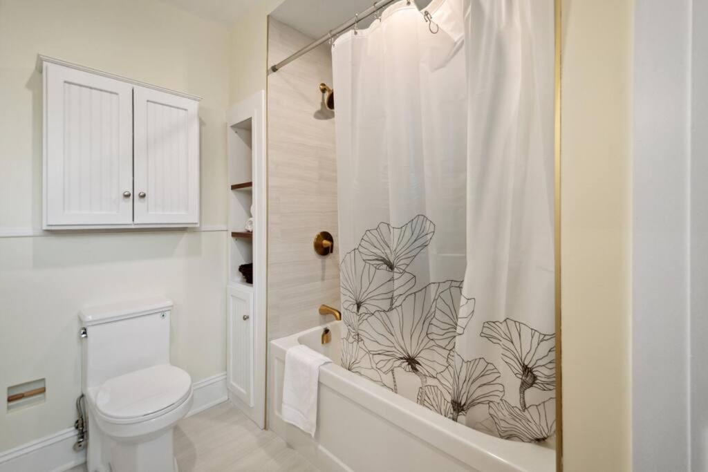Two-Bedroom House photo 2