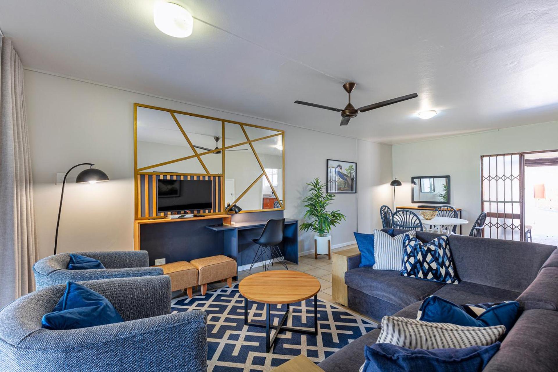 Classic 3 Bedroom, 6 Sleeper, Duplex - Photo 1