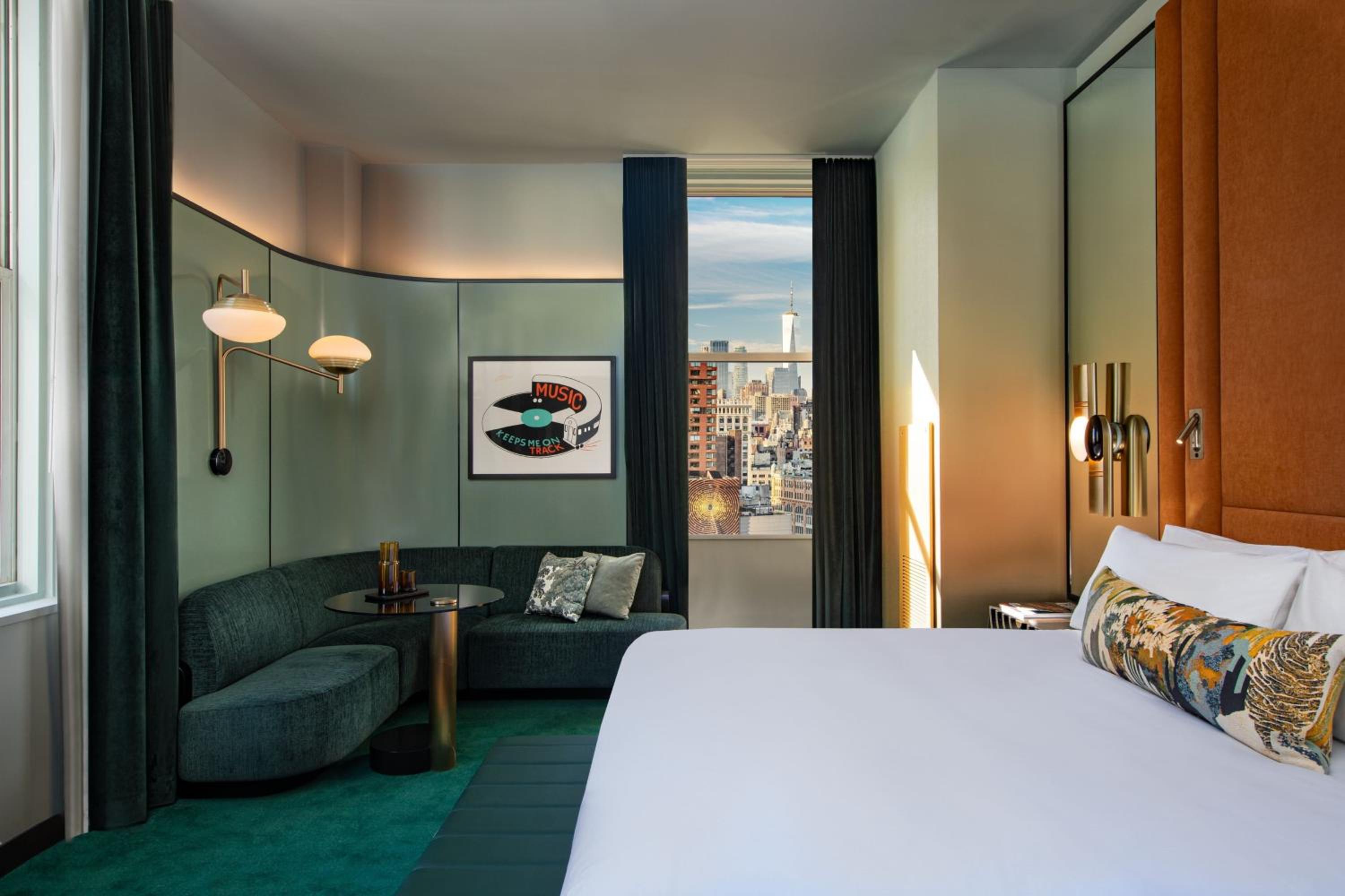 Premier Deluxe King Room with Park View
