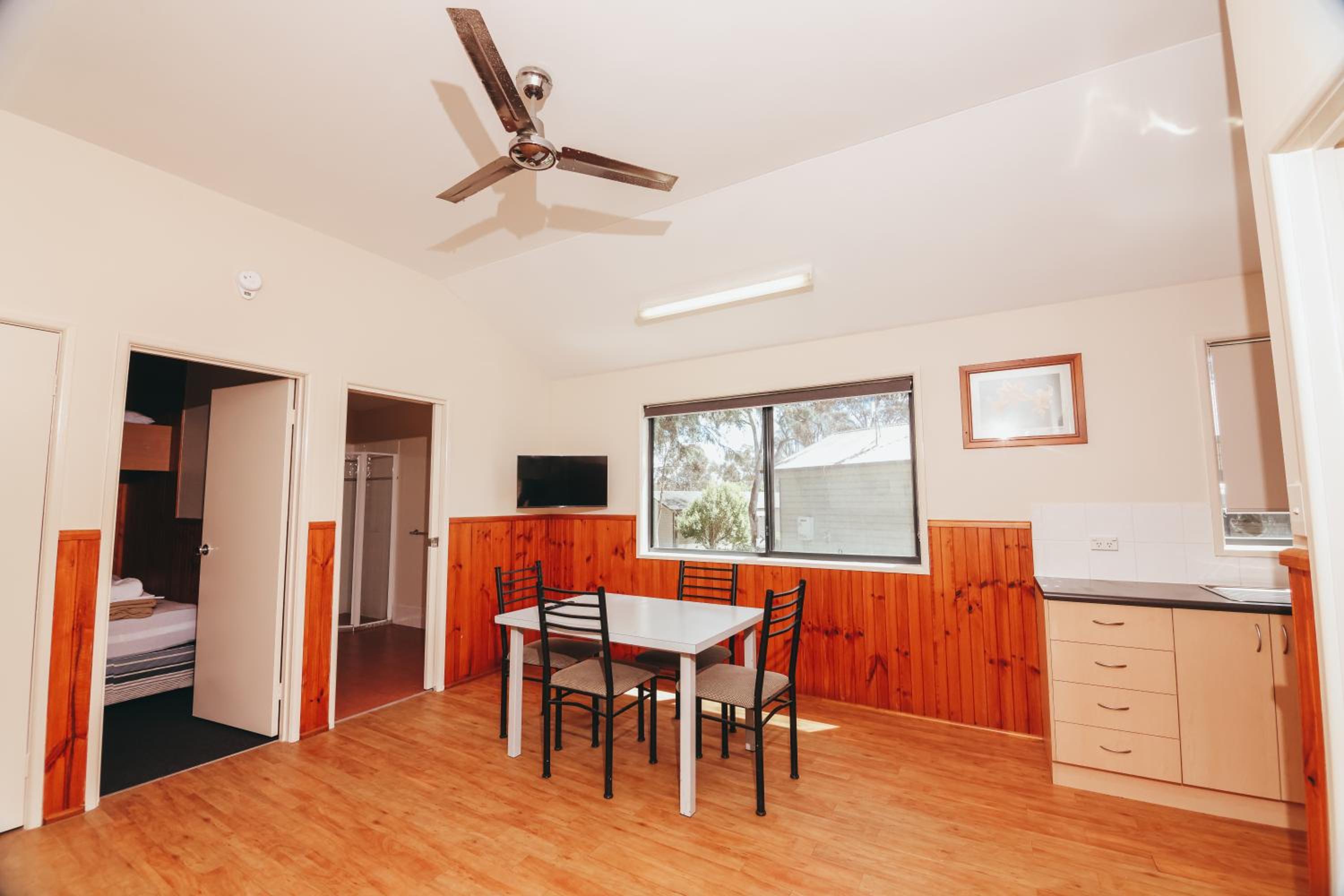 Two-Bedroom Bungalow - Photo 10