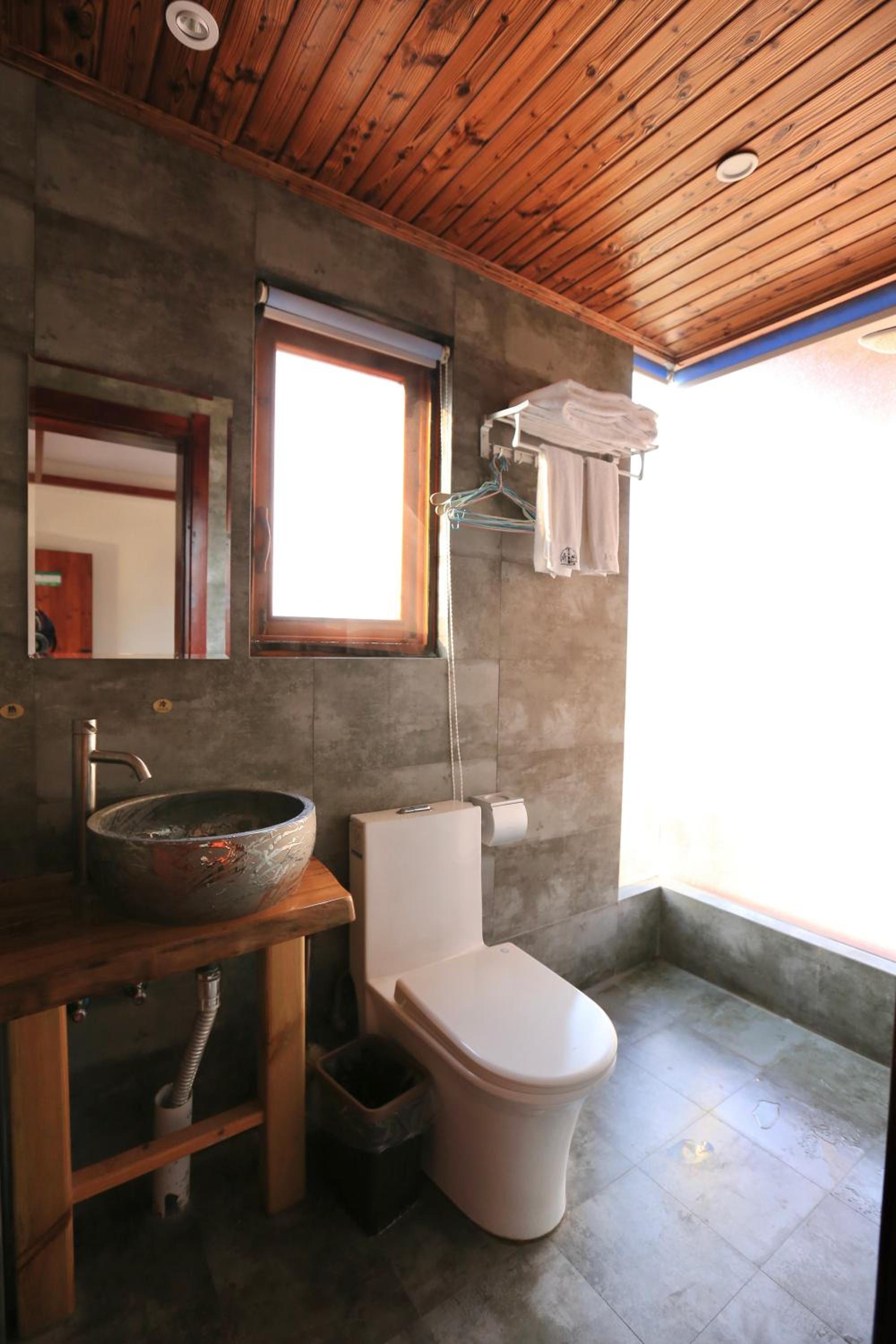 Deluxe Family Suite photo 2