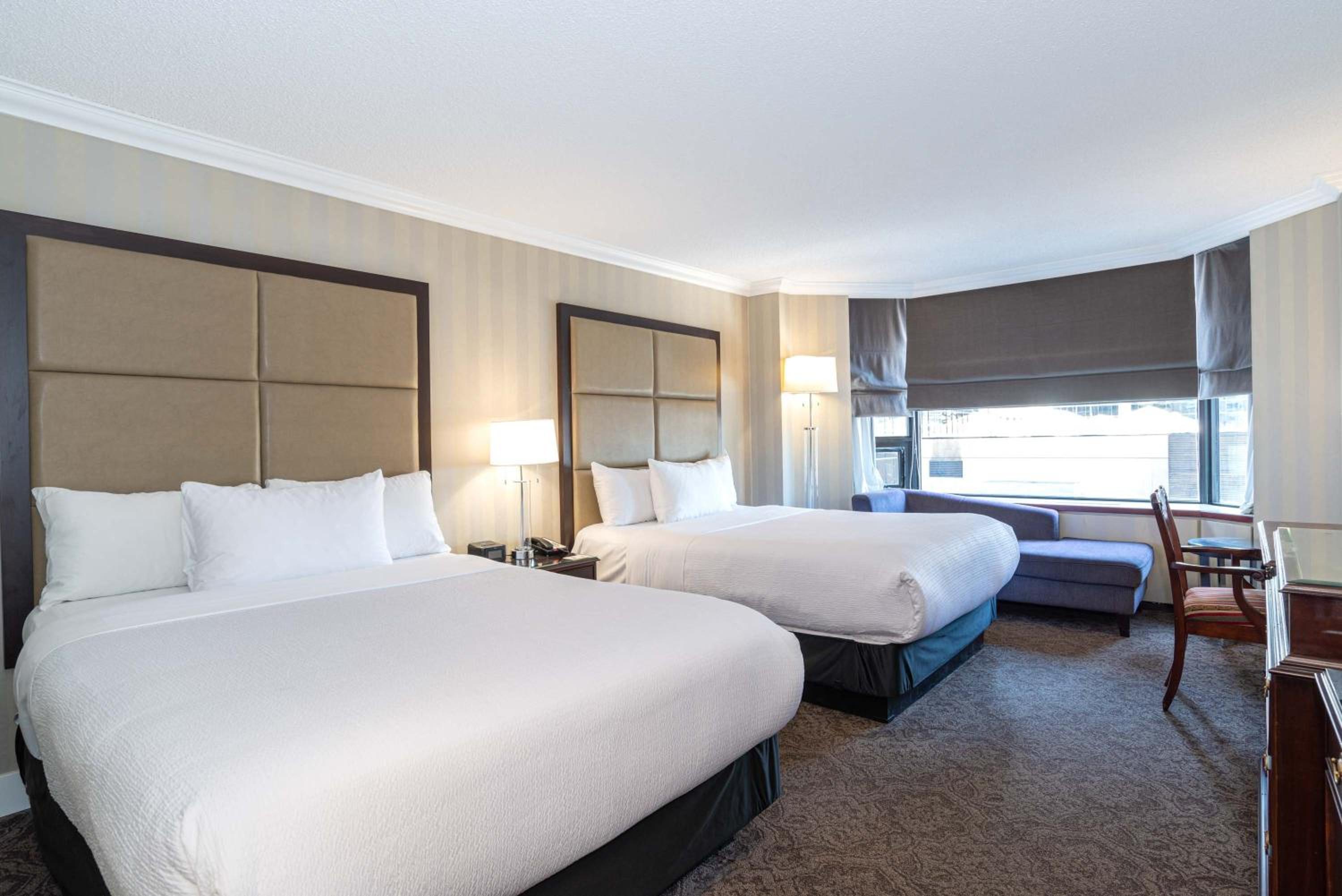 Deluxe Room, 2 Double Beds, Middle Floors - Photo 1