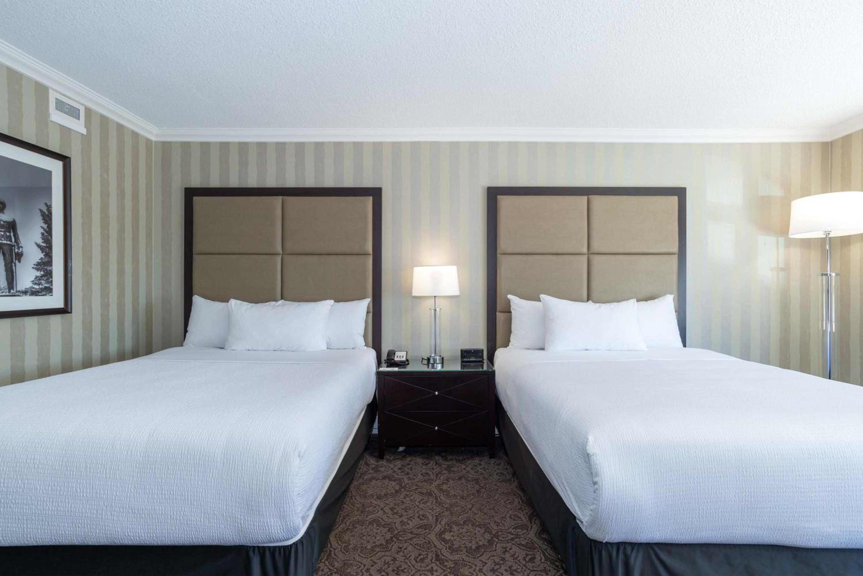 Premium Room, 2 Queen Beds, Top Floors - Photo 3