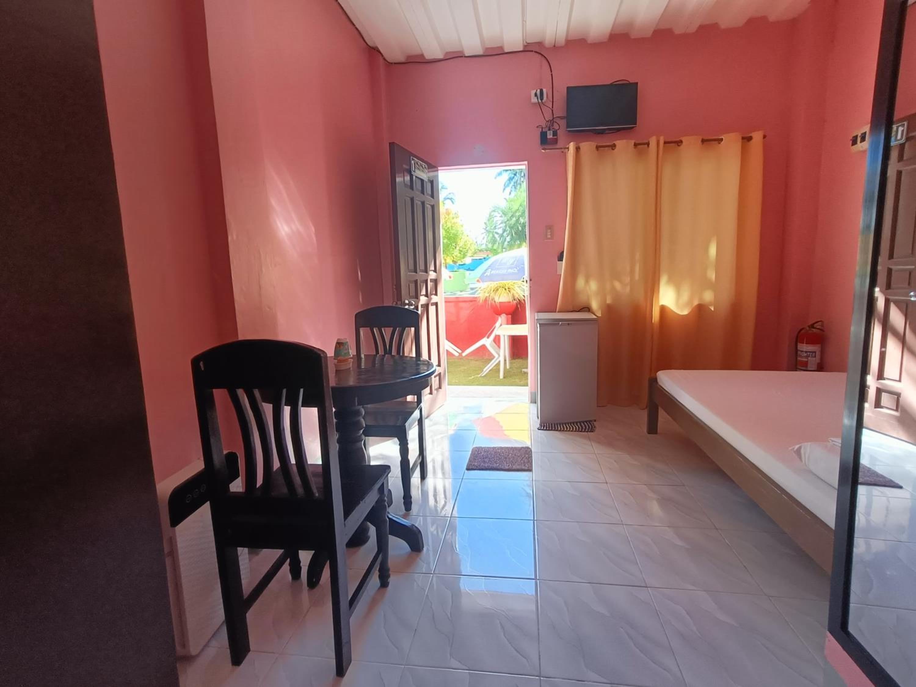 Standard Double Room - Photo 5