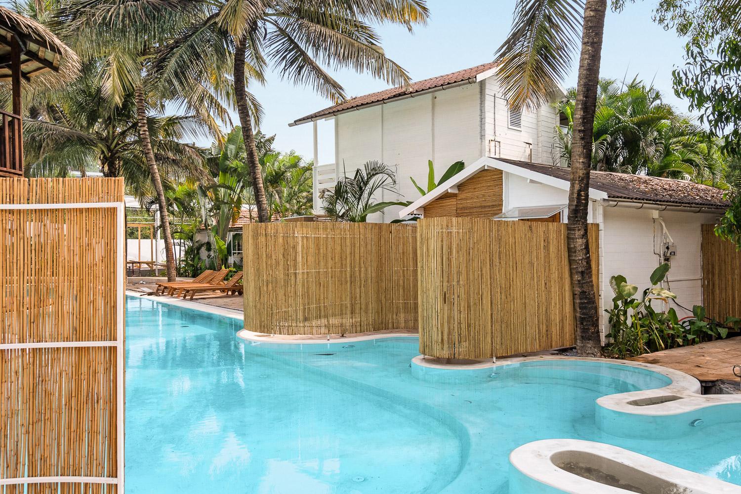 Clique Cottage with Pool Access - Photo 3