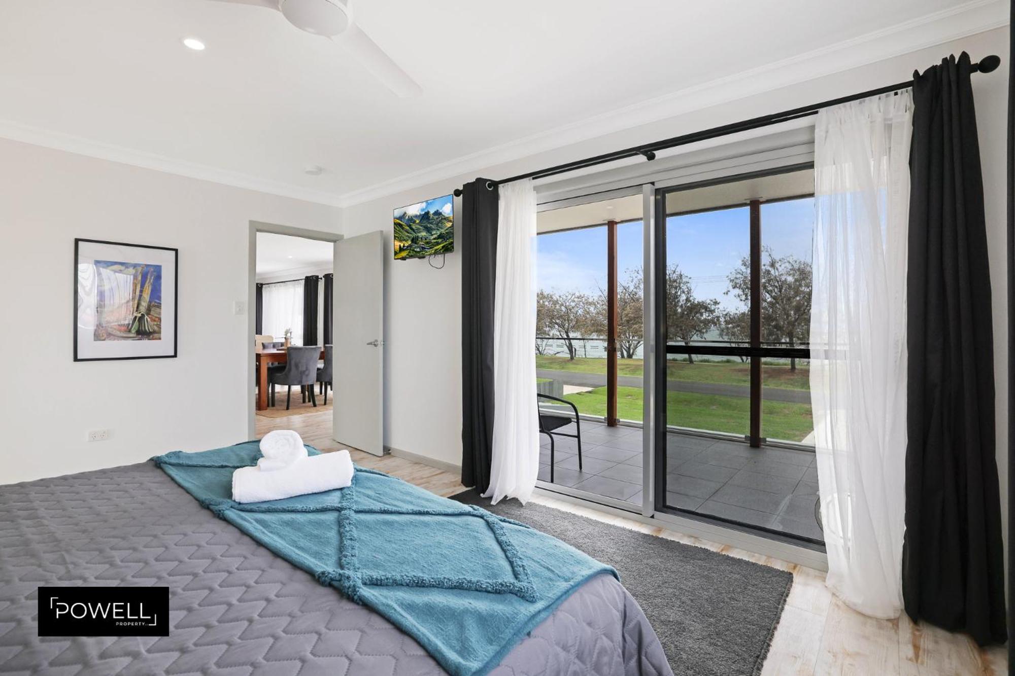 Three-Bedroom House photo 1