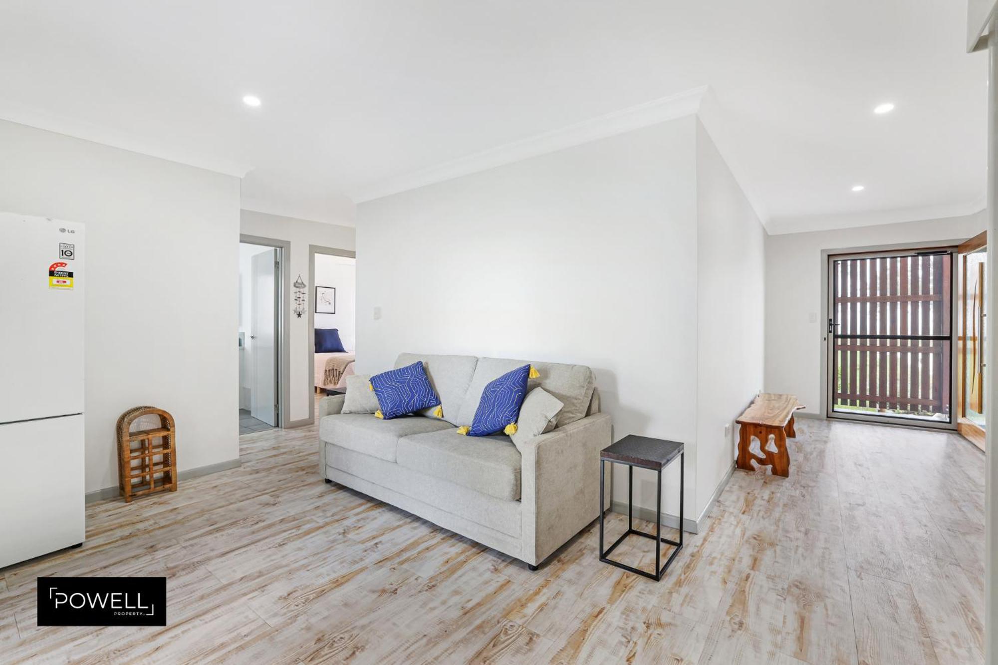 Three-Bedroom House photo 2