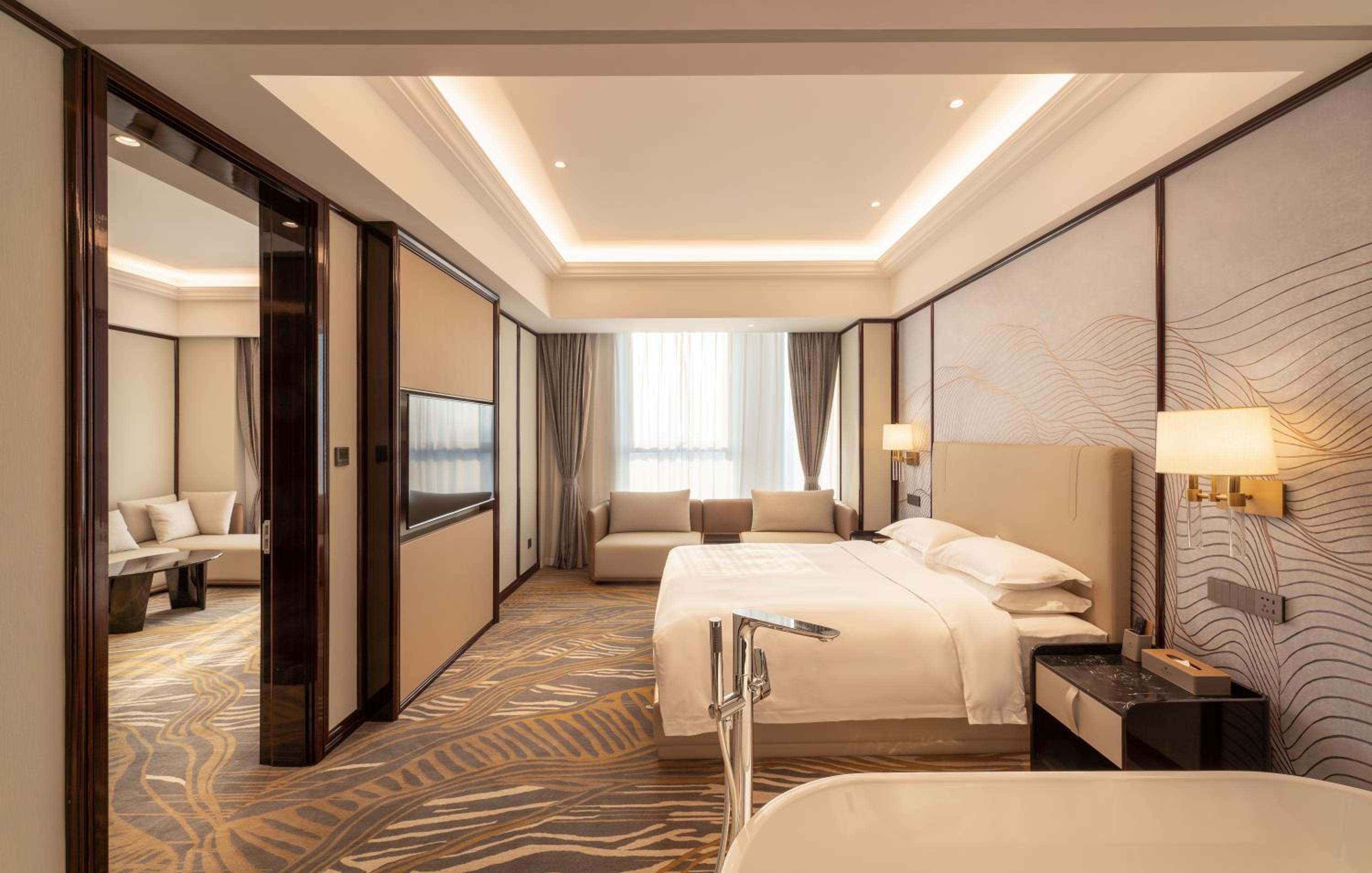 Deluxe Suite photo 1