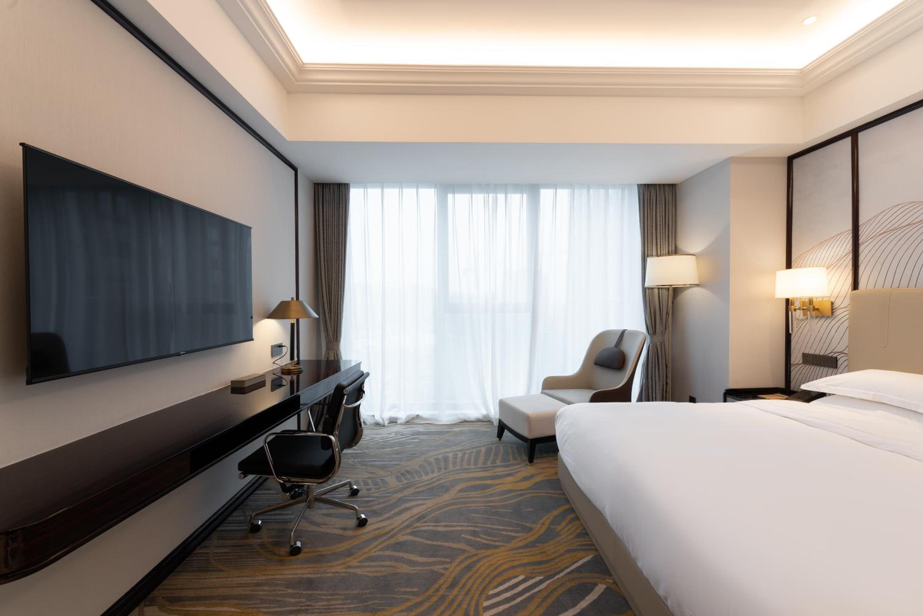 Executive Queen Room photo 2